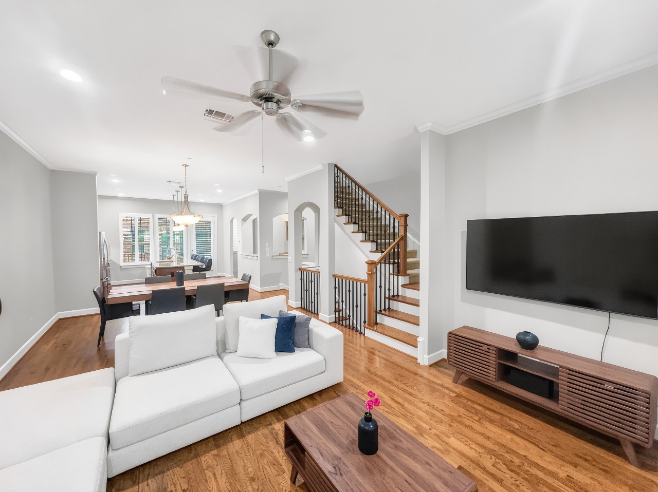 15850 Quorum Drive Addison TX 75001