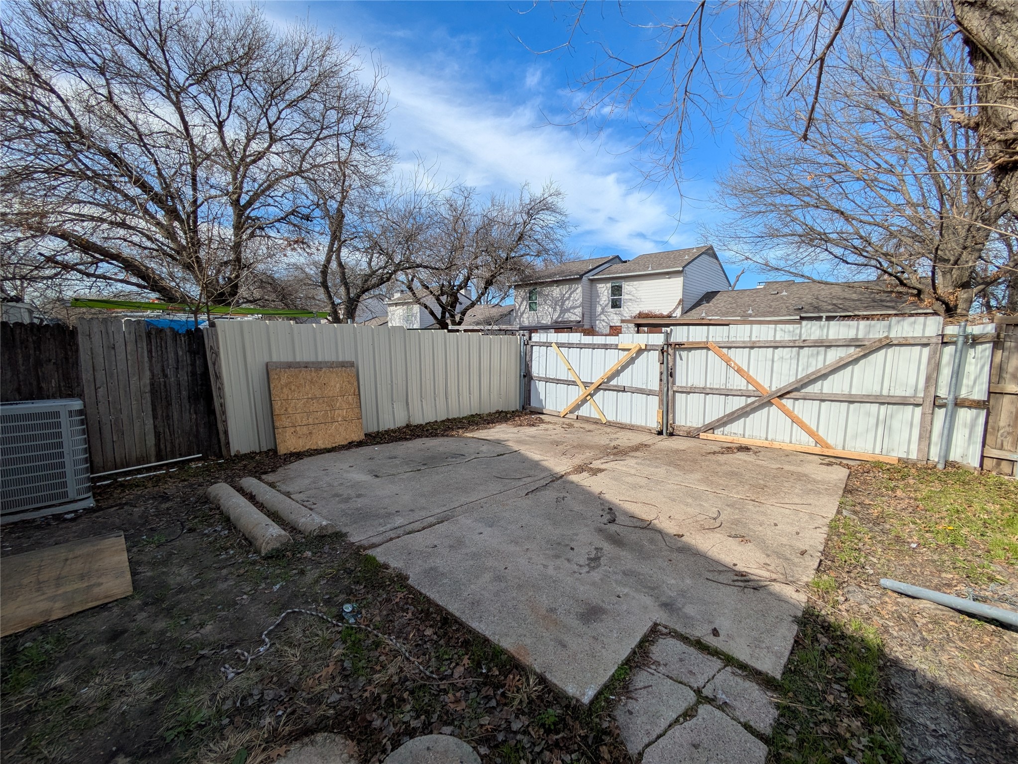 9575 Gonzales Drive Dallas TX 75227