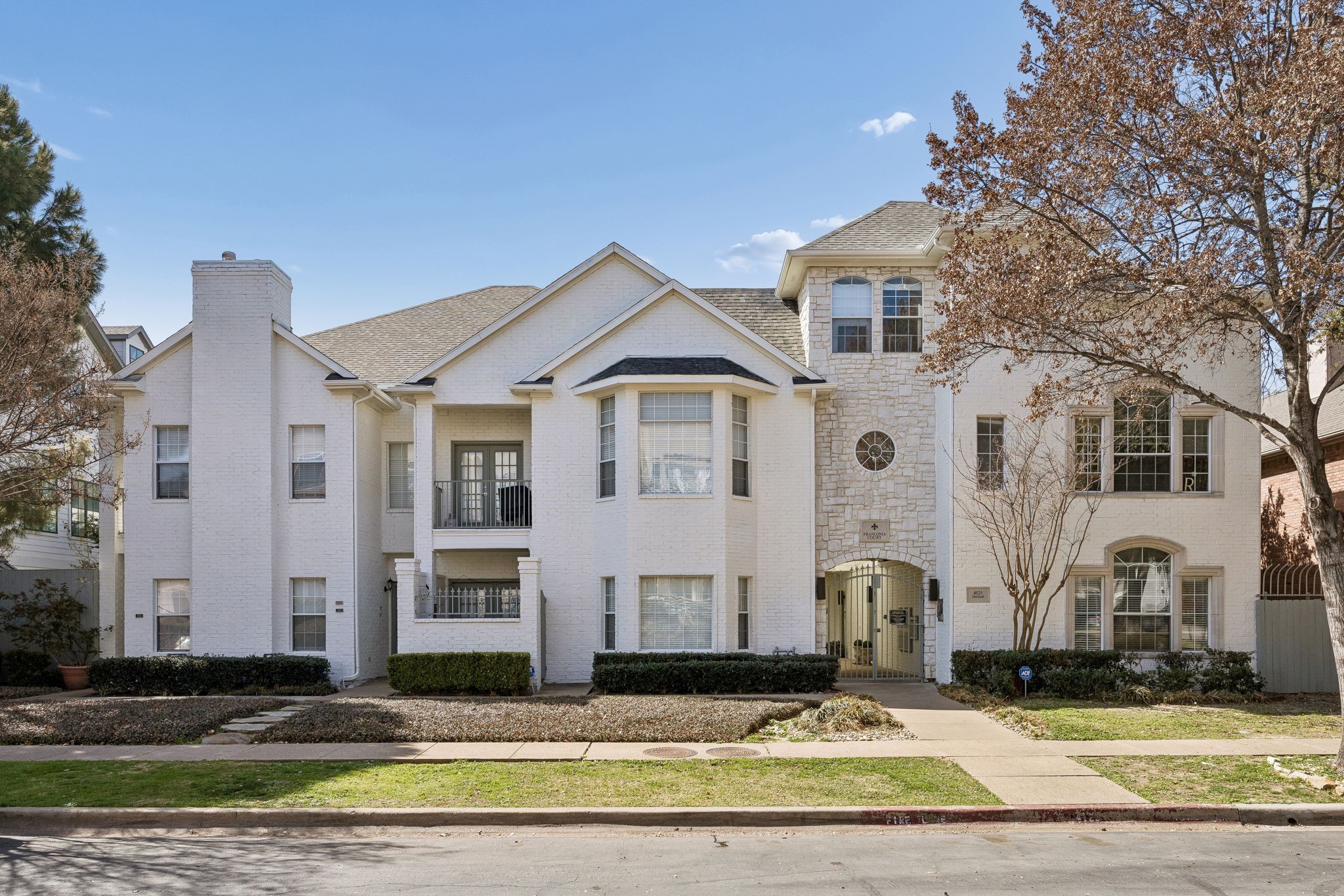 4125 Holland Avenue Dallas TX 75219