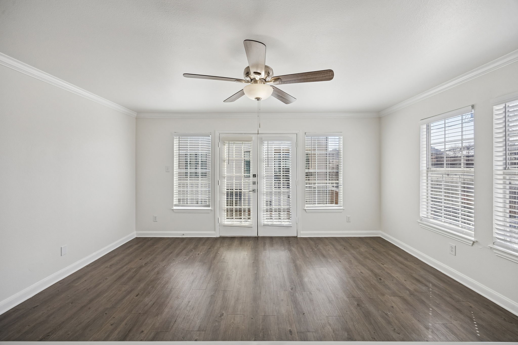 4125 Holland Avenue Dallas TX 75219