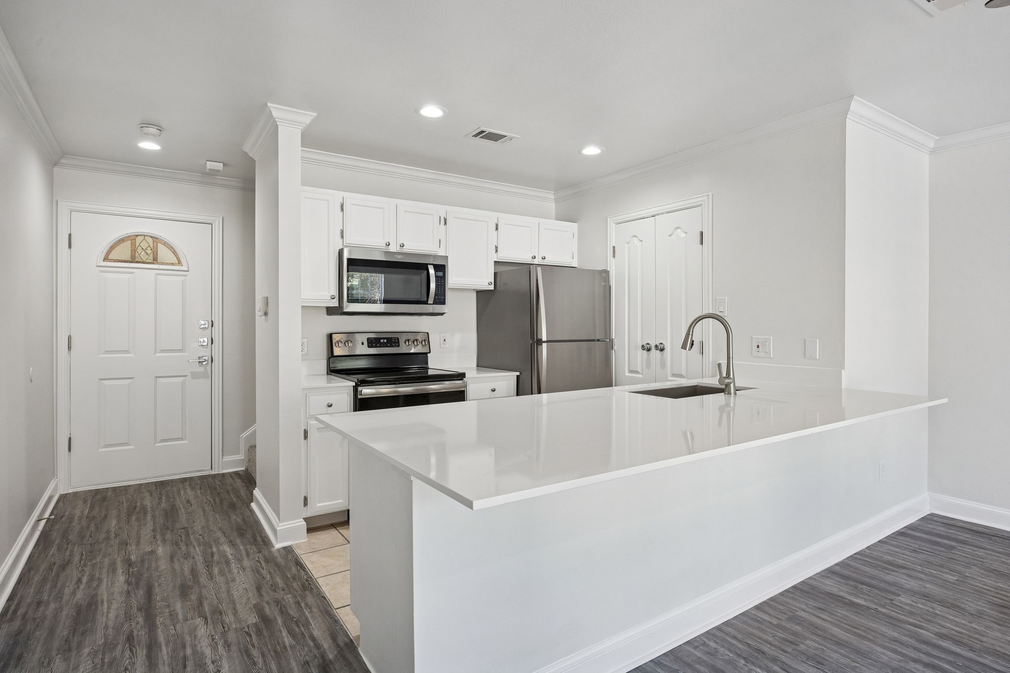 4125 Holland Avenue Dallas TX 75219