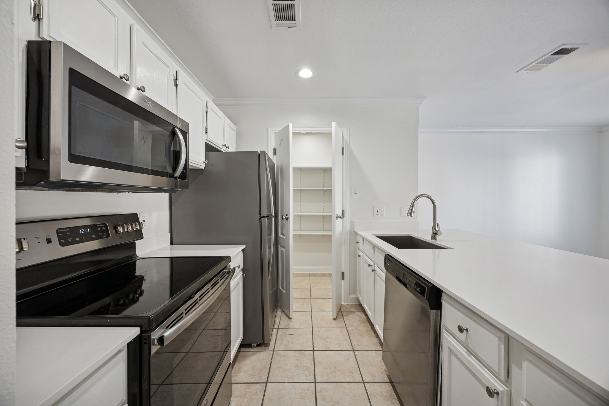 4125 Holland Avenue Dallas TX 75219