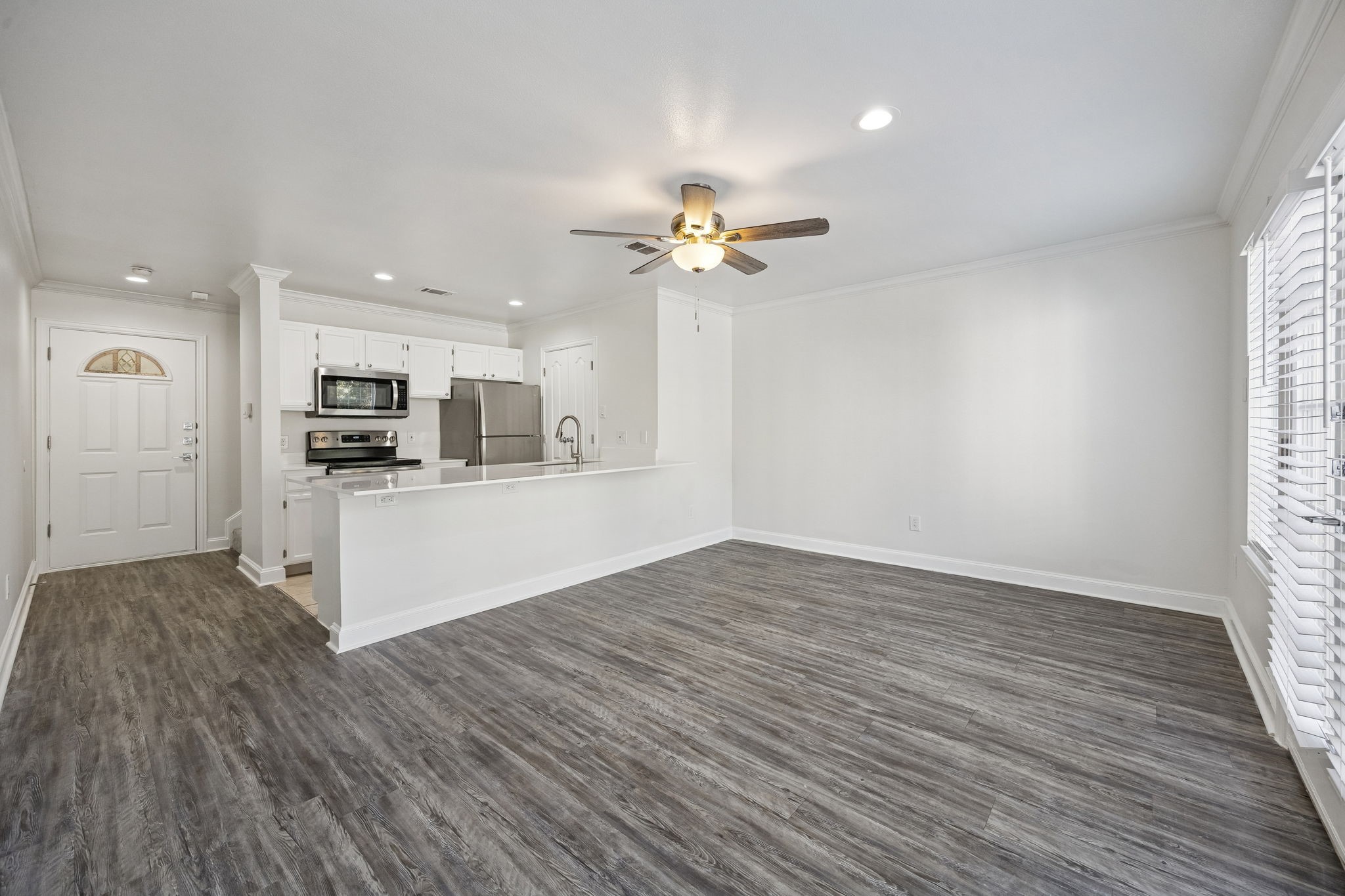 4125 Holland Avenue Dallas TX 75219