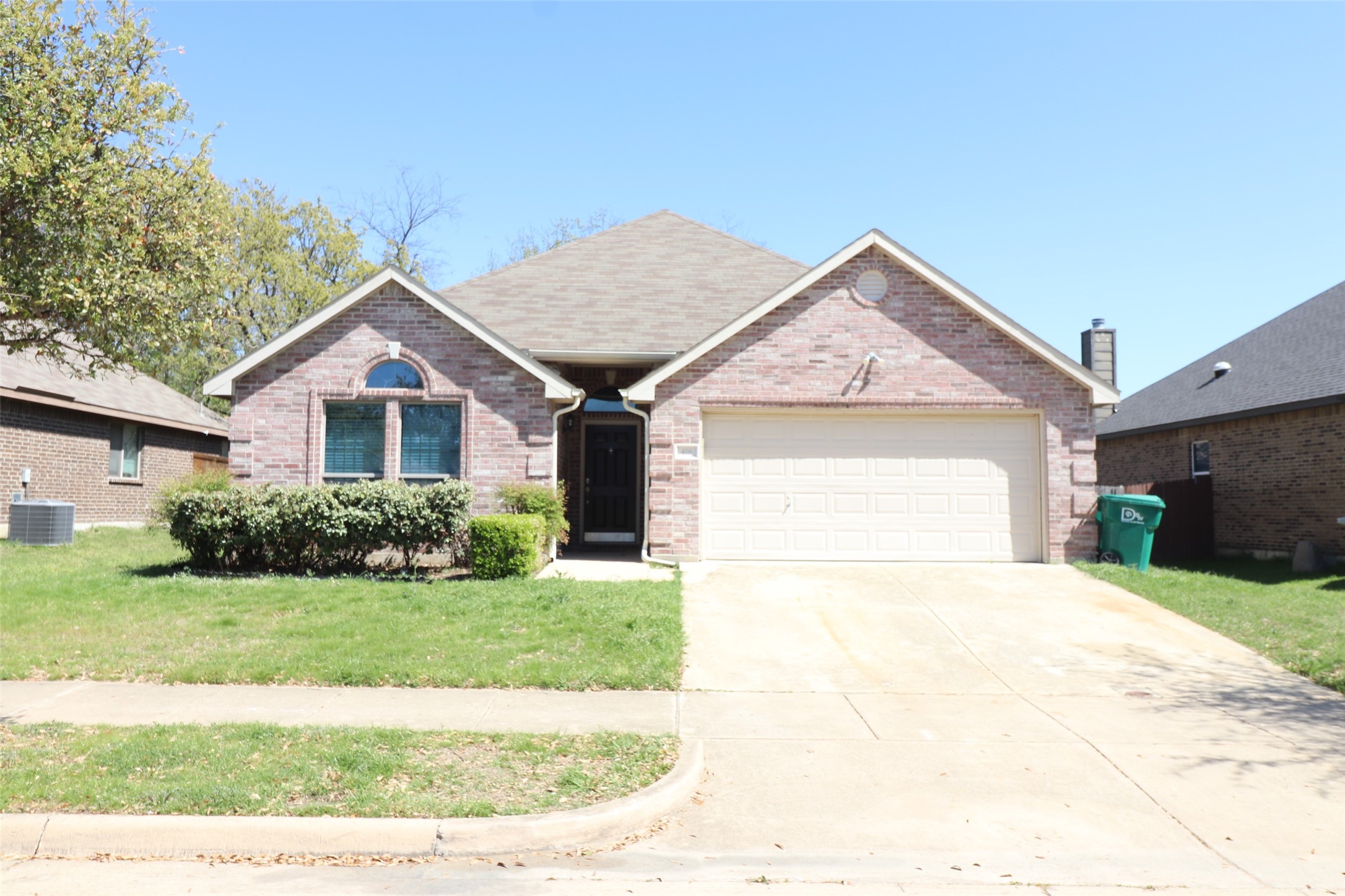 416 Water Oak Denton TX 76209