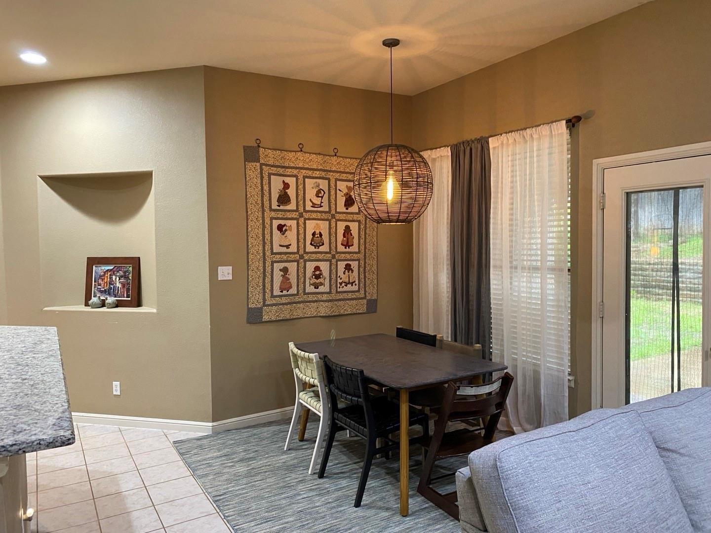 2945 Silvercrest Grapevine TX 76051