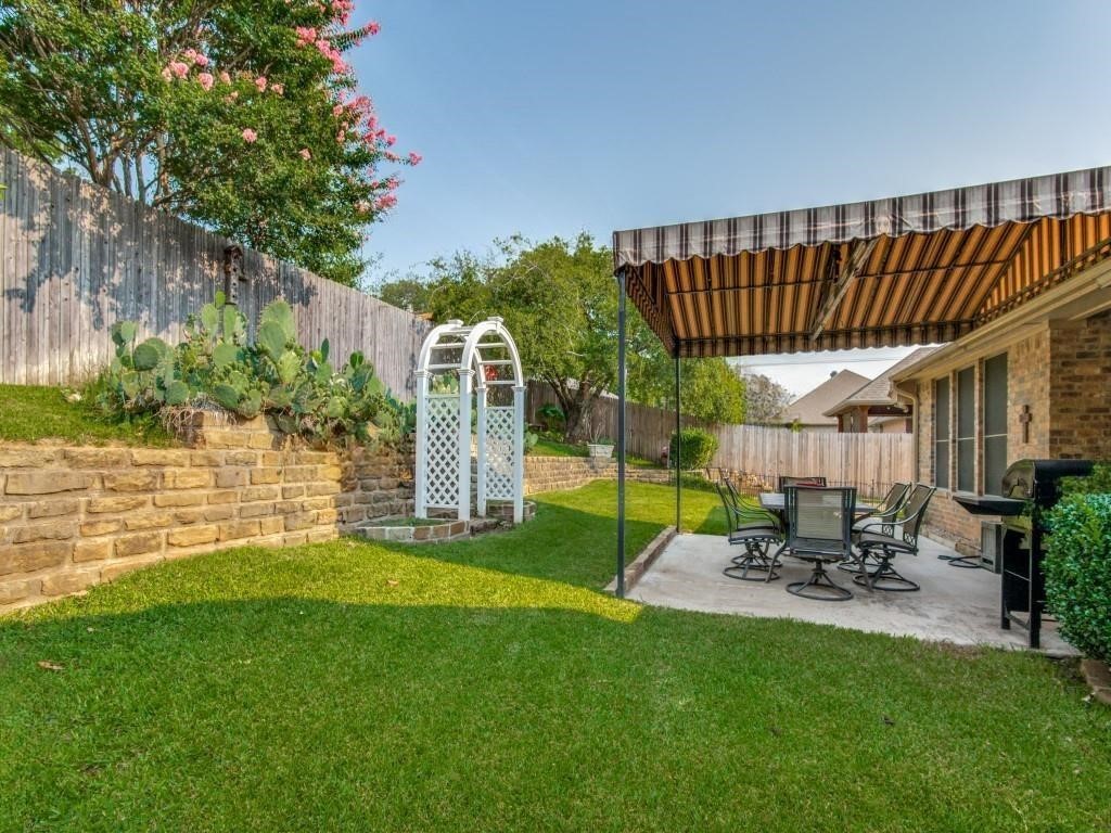 2945 Silvercrest Grapevine TX 76051