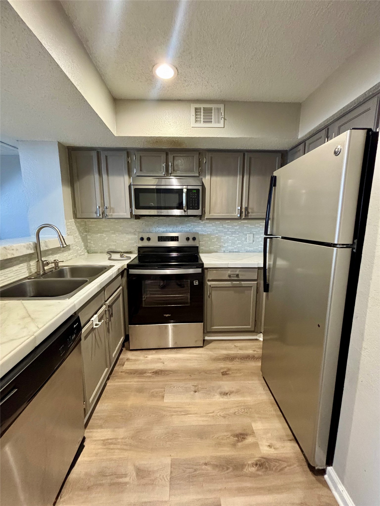 2301 Basil Drive Arlington TX 76006