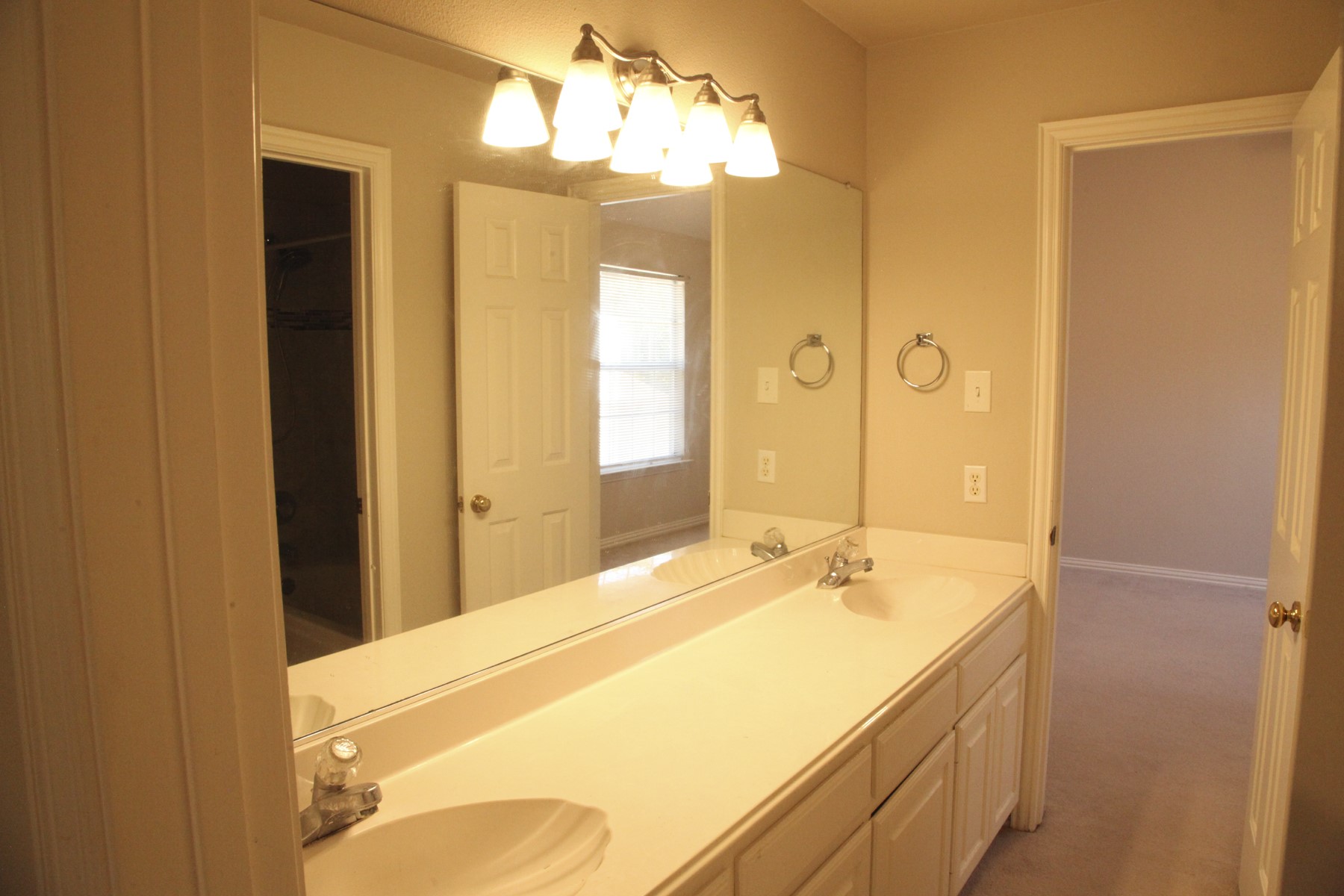8605 Berwick Drive Plano TX 75025