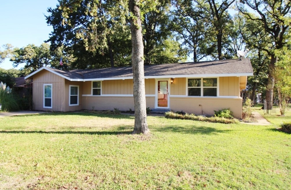 112 Trailwood Road Enchanted Oaks TX 75156