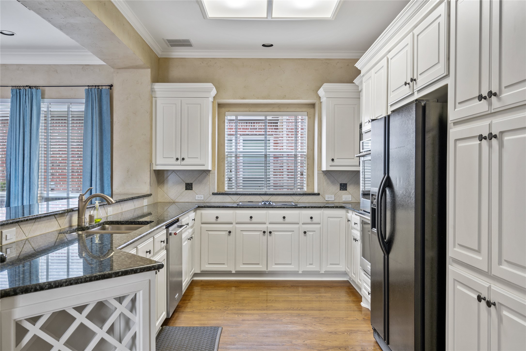 3705 Country Oak Court Plano TX 75093