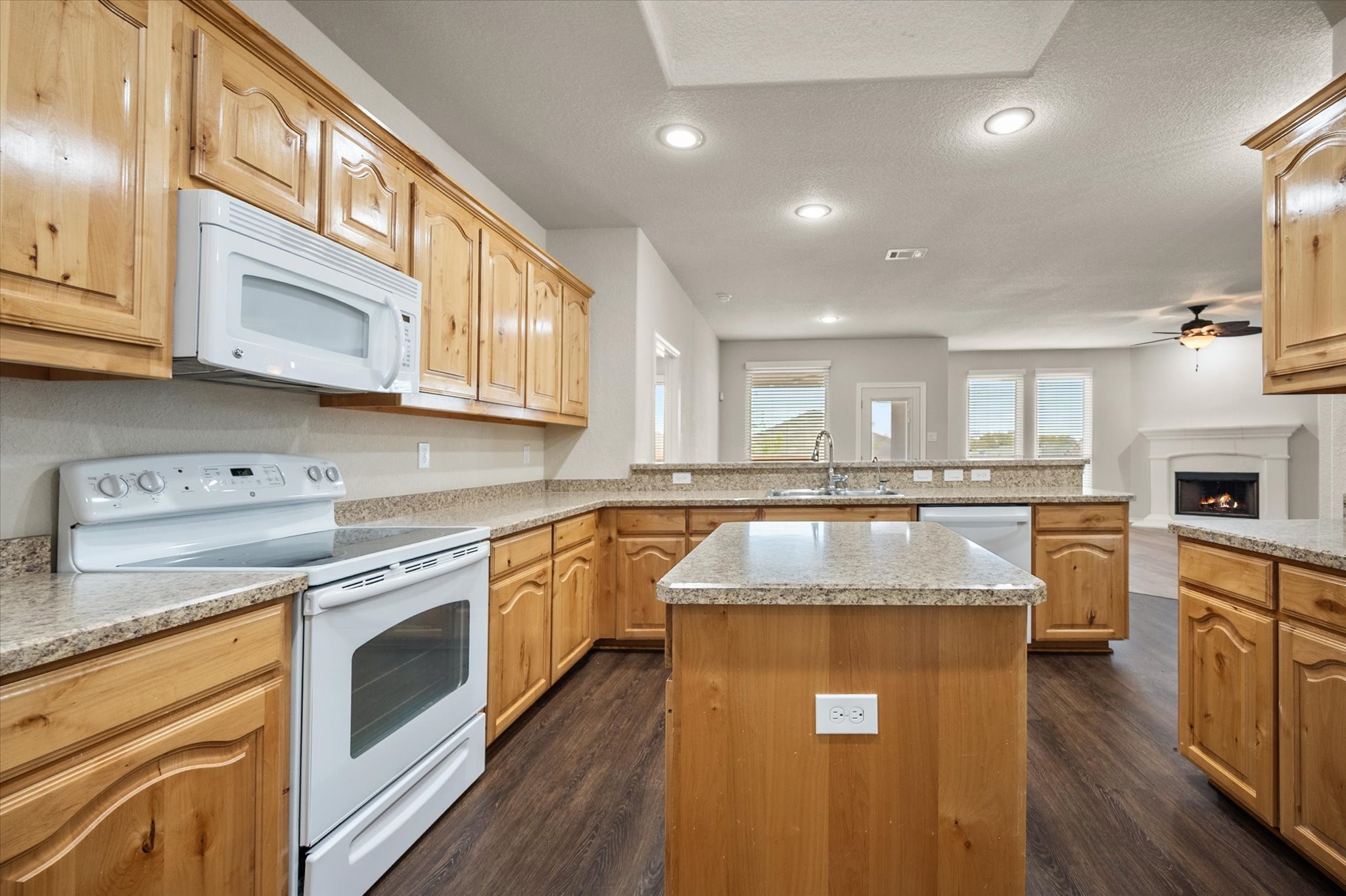 1449 Elkford Lane Fort Worth TX 76247