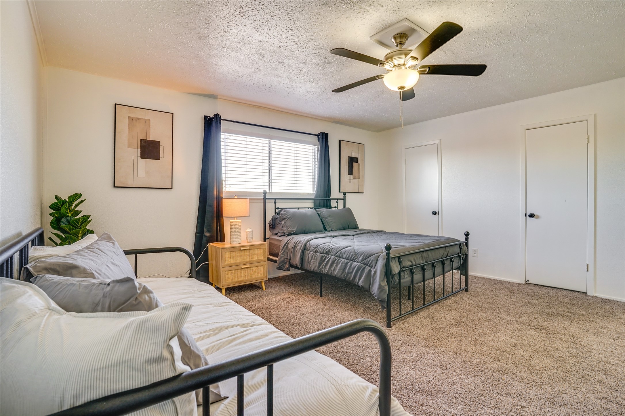 42 W Creek Lane Grand Prairie TX 75052