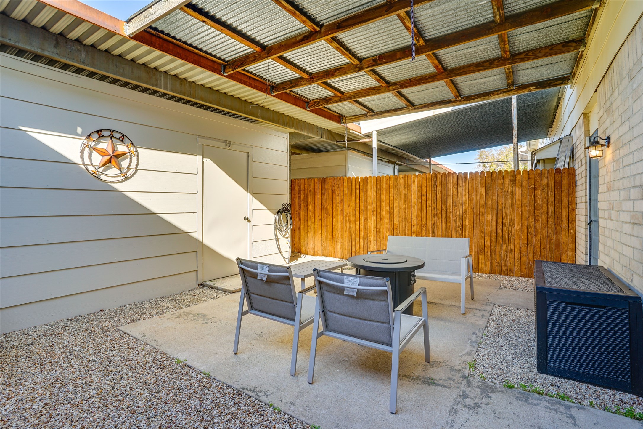 42 W Creek Lane Grand Prairie TX 75052