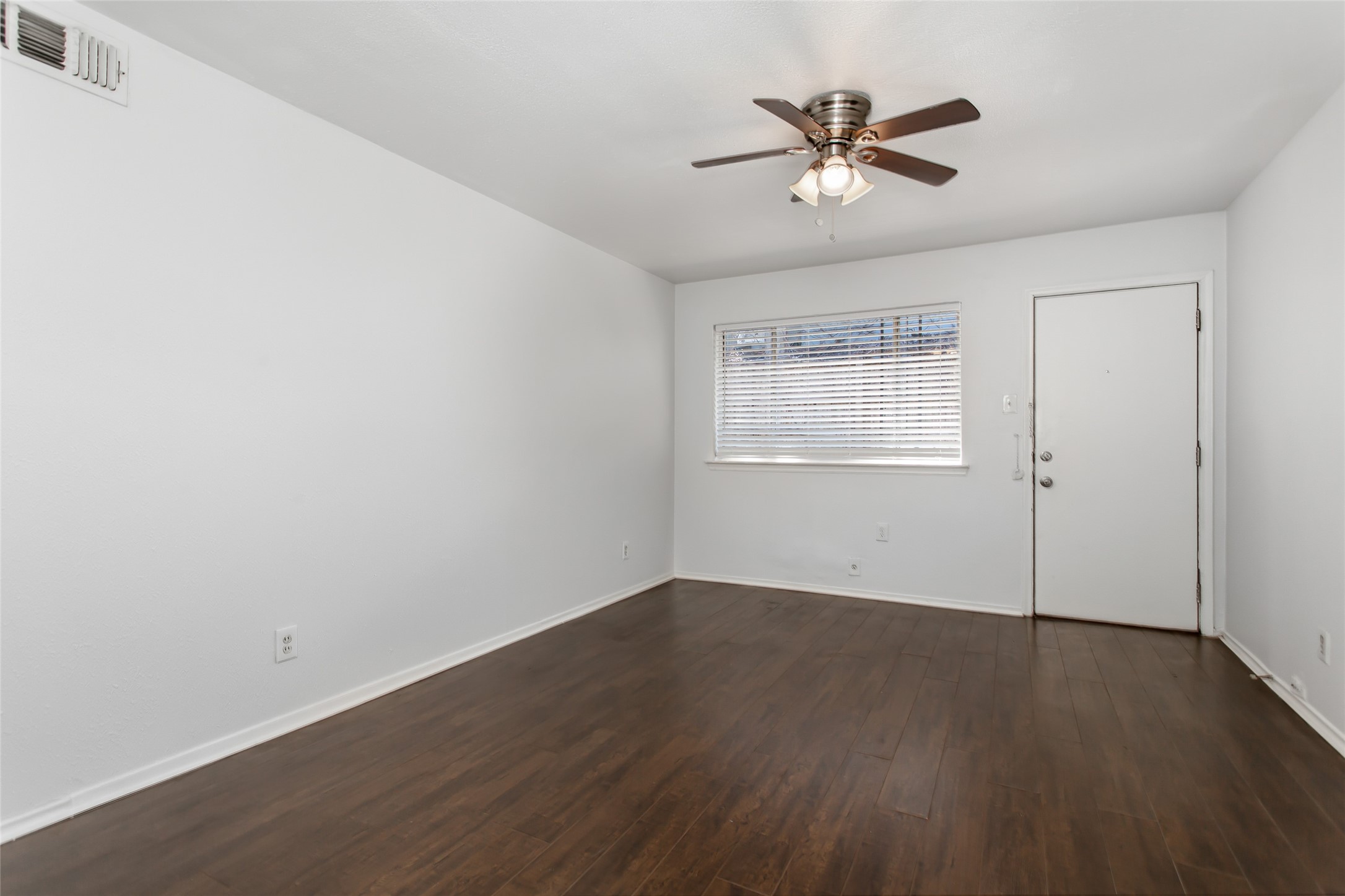 5722 Gaston Avenue Dallas TX 75214