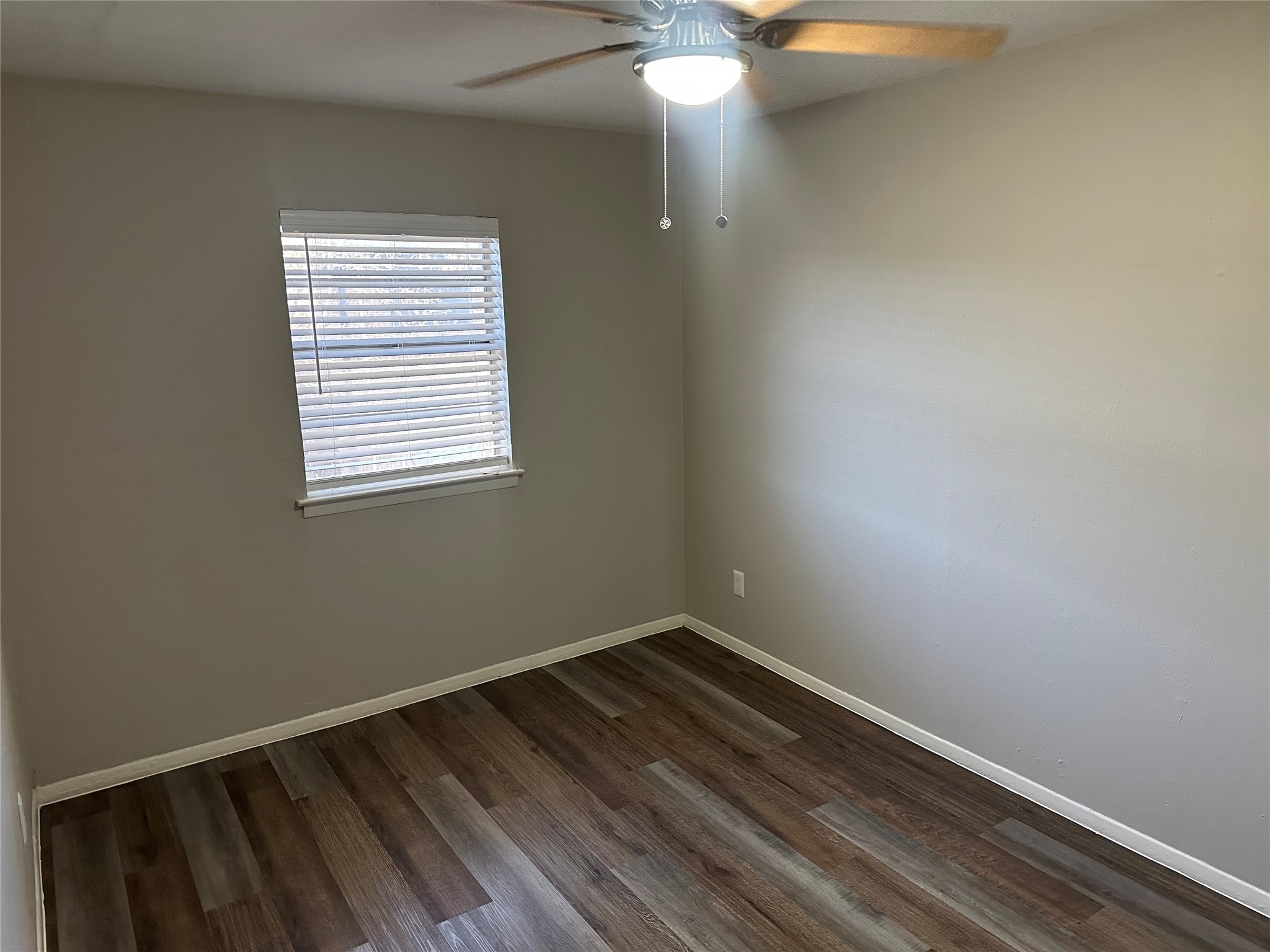 2425 Parkside Irving TX 75061