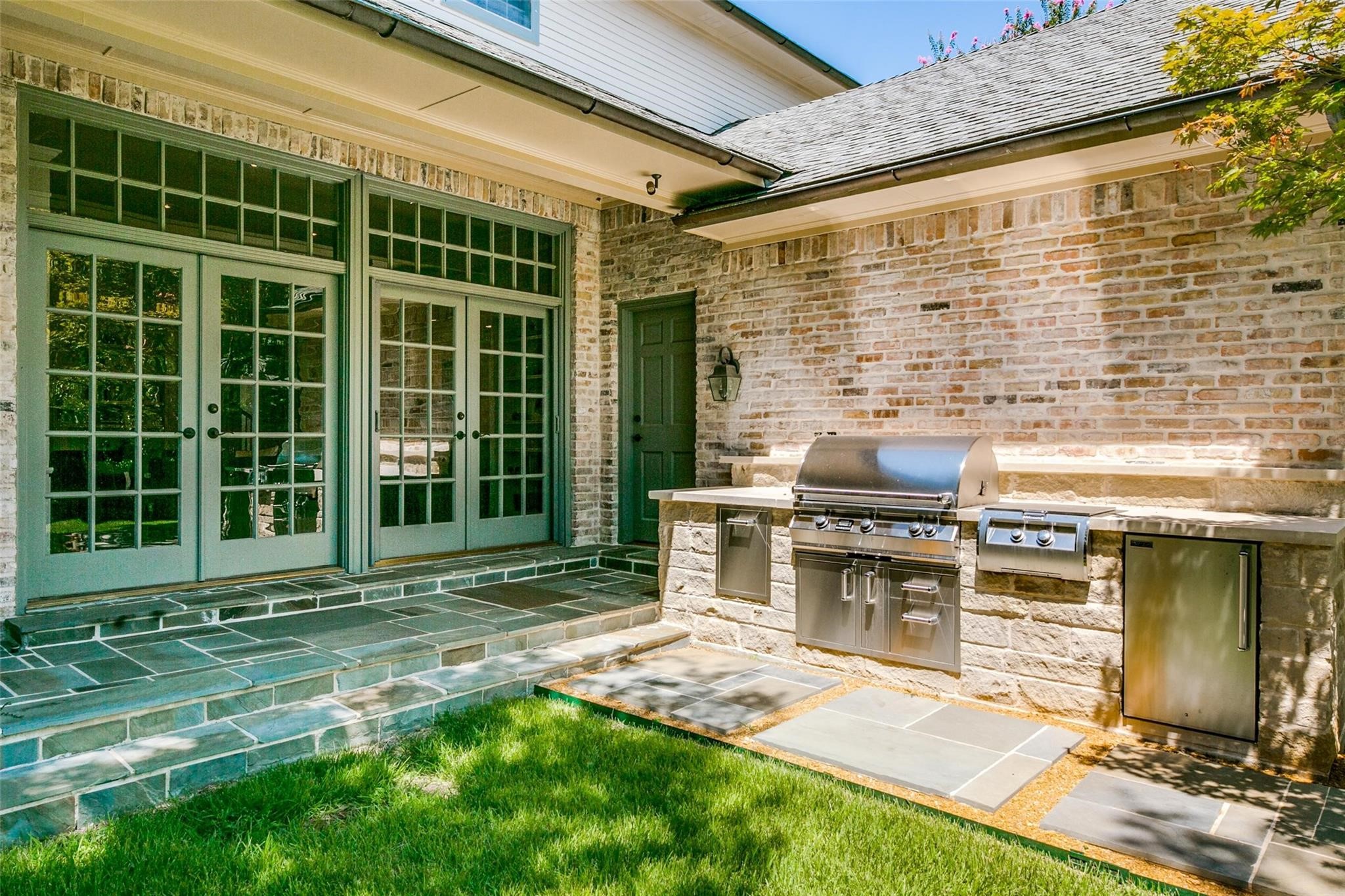 3909 Greenbrier Drive University Park TX 75225