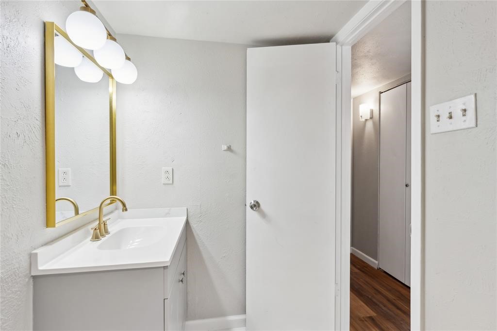 556 Hawthorne Drive Allen TX 75002