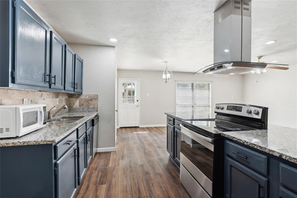 556 Hawthorne Drive Allen TX 75002