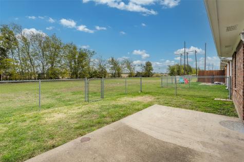 406 B Andrew Drive Mabank TX 75147