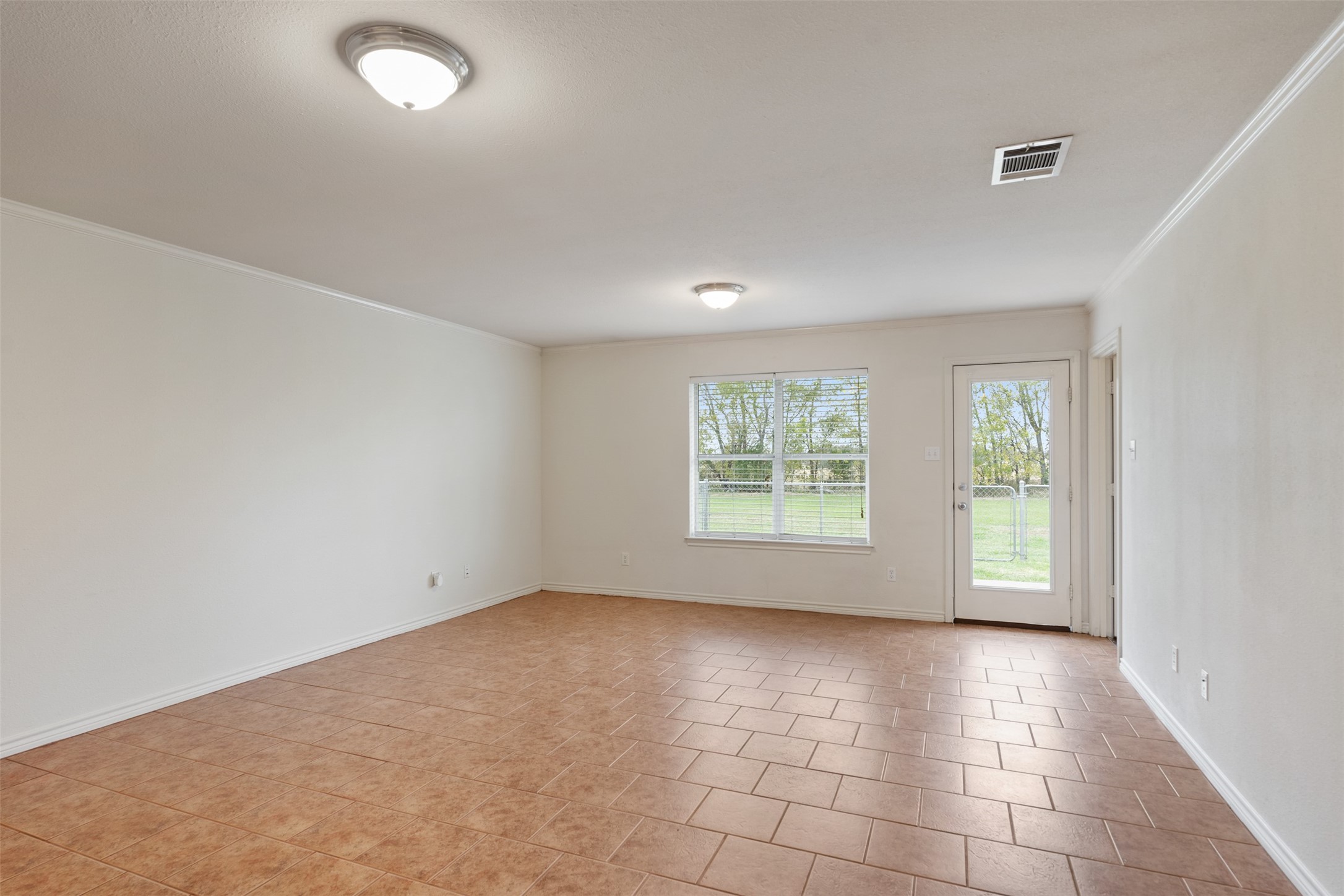 406 B Andrew Drive Mabank TX 75147