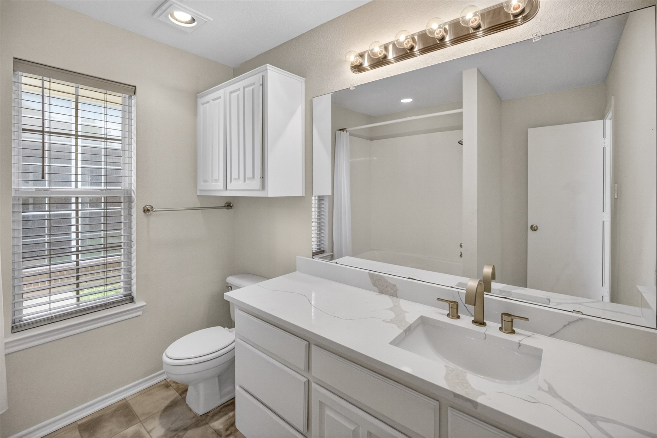 1009 Mccoy Drive Irving TX 75062
