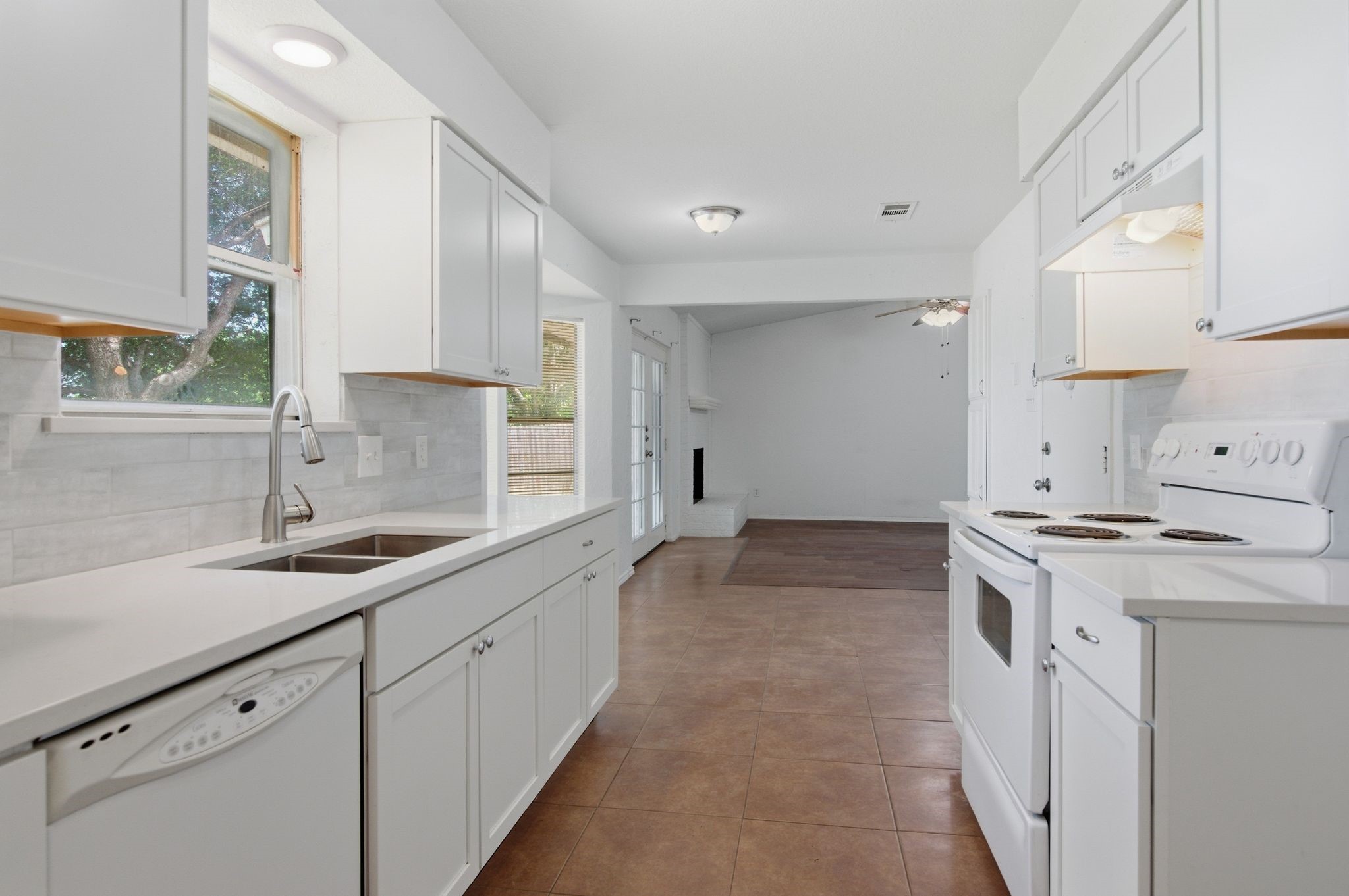 6413 Melinda Court Watauga TX 76148