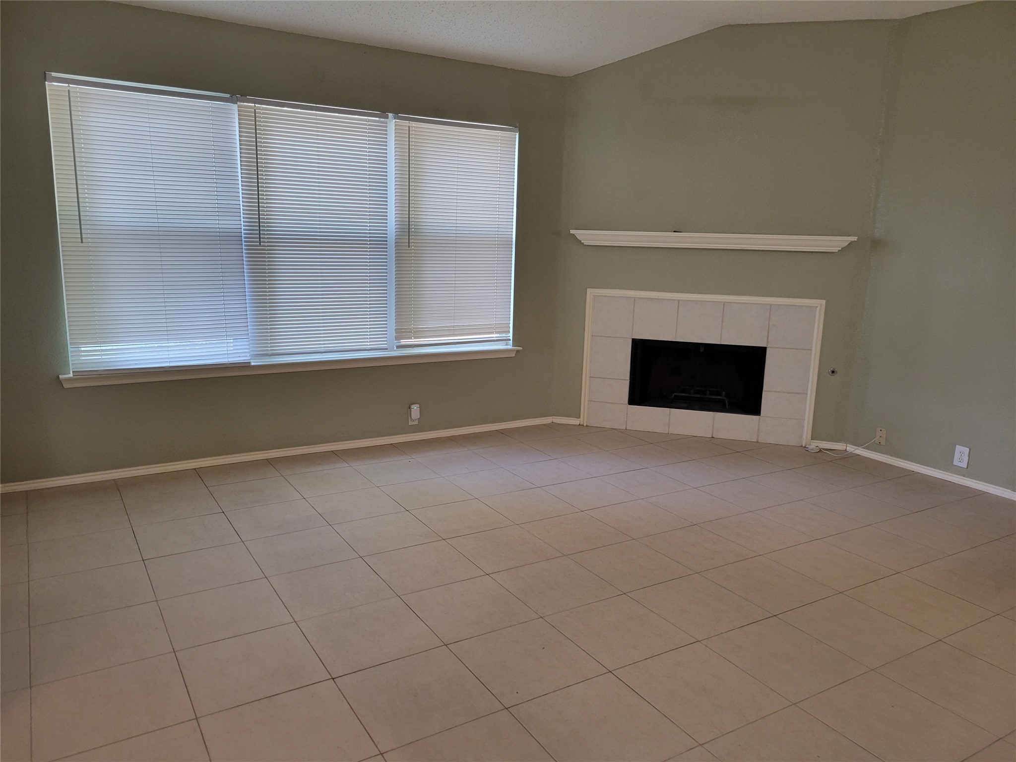 223 Baylor Drive Glenn Heights TX 75154