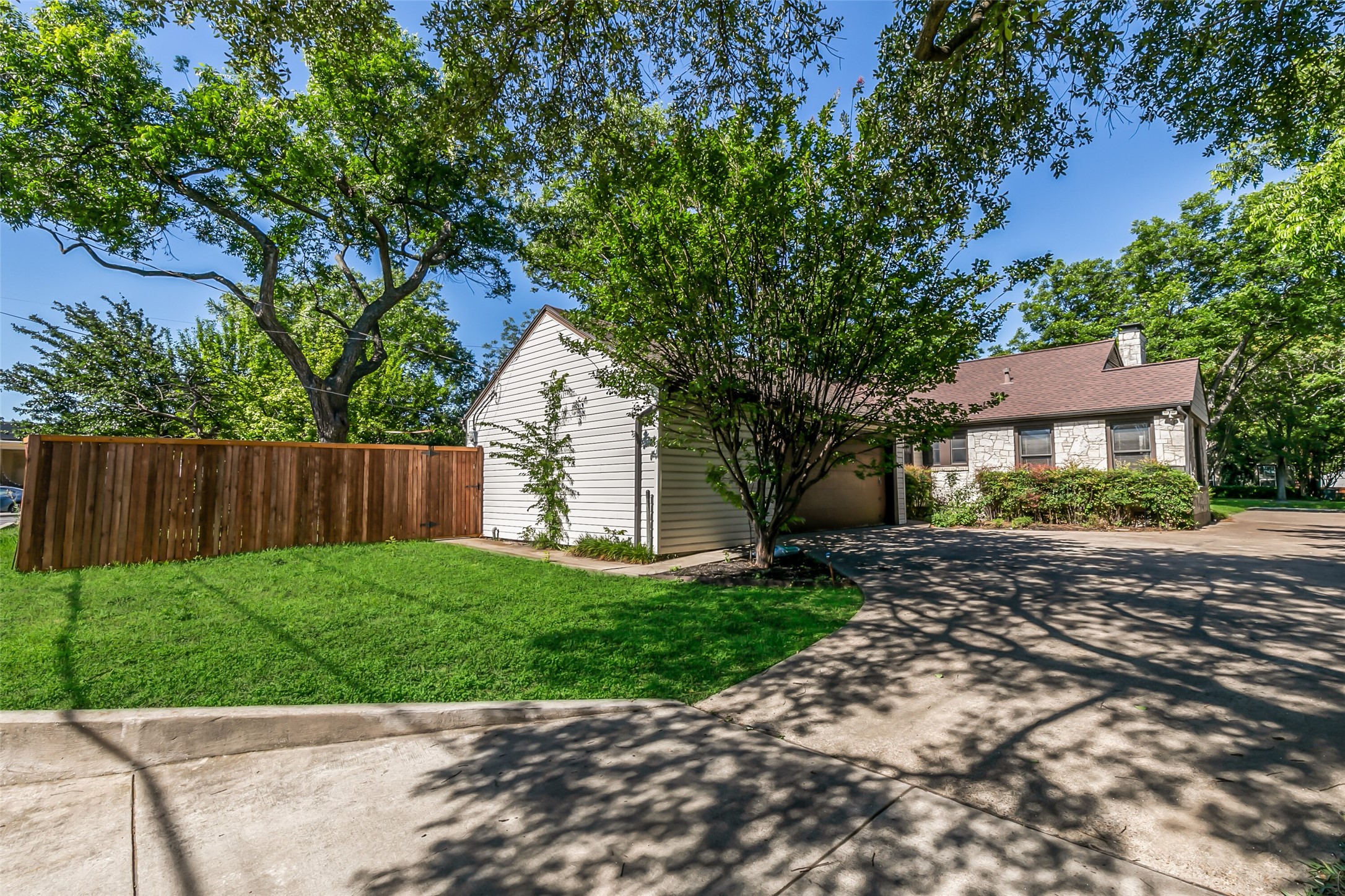4206 Somerville Avenue Dallas TX 75206