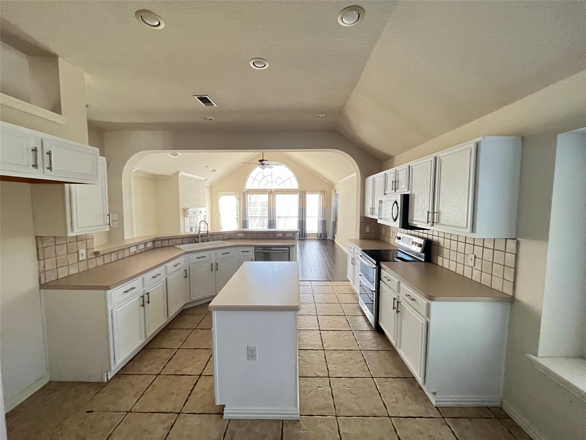 6021 Blue Spruce Lane Mckinney TX 75070