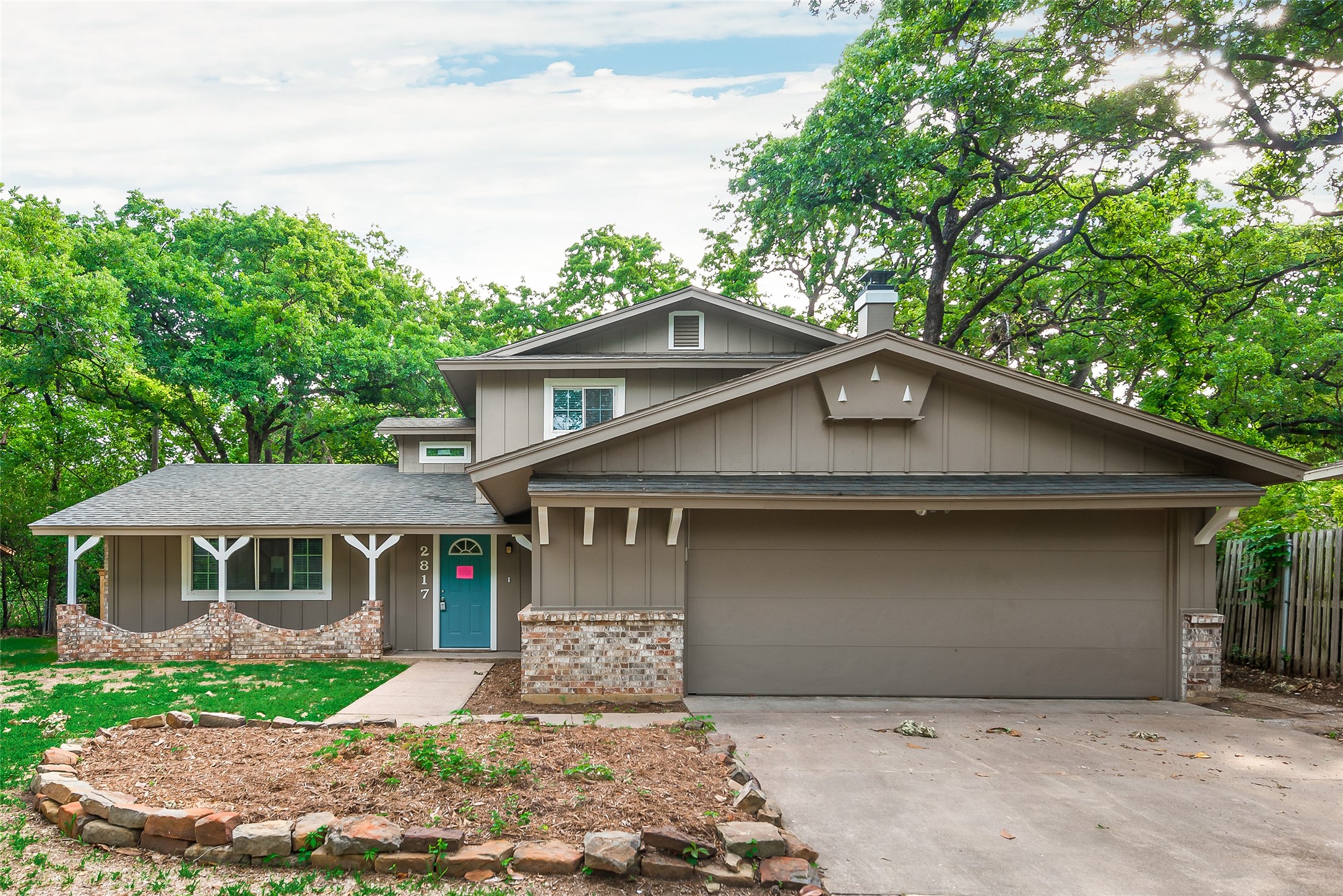 2817 Blackwood Drive Arlington TX 76013
