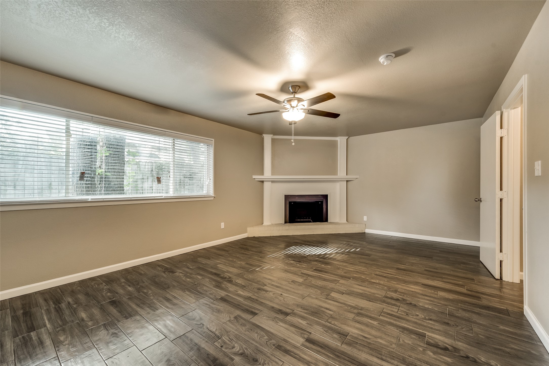 2817 Blackwood Drive Arlington TX 76013