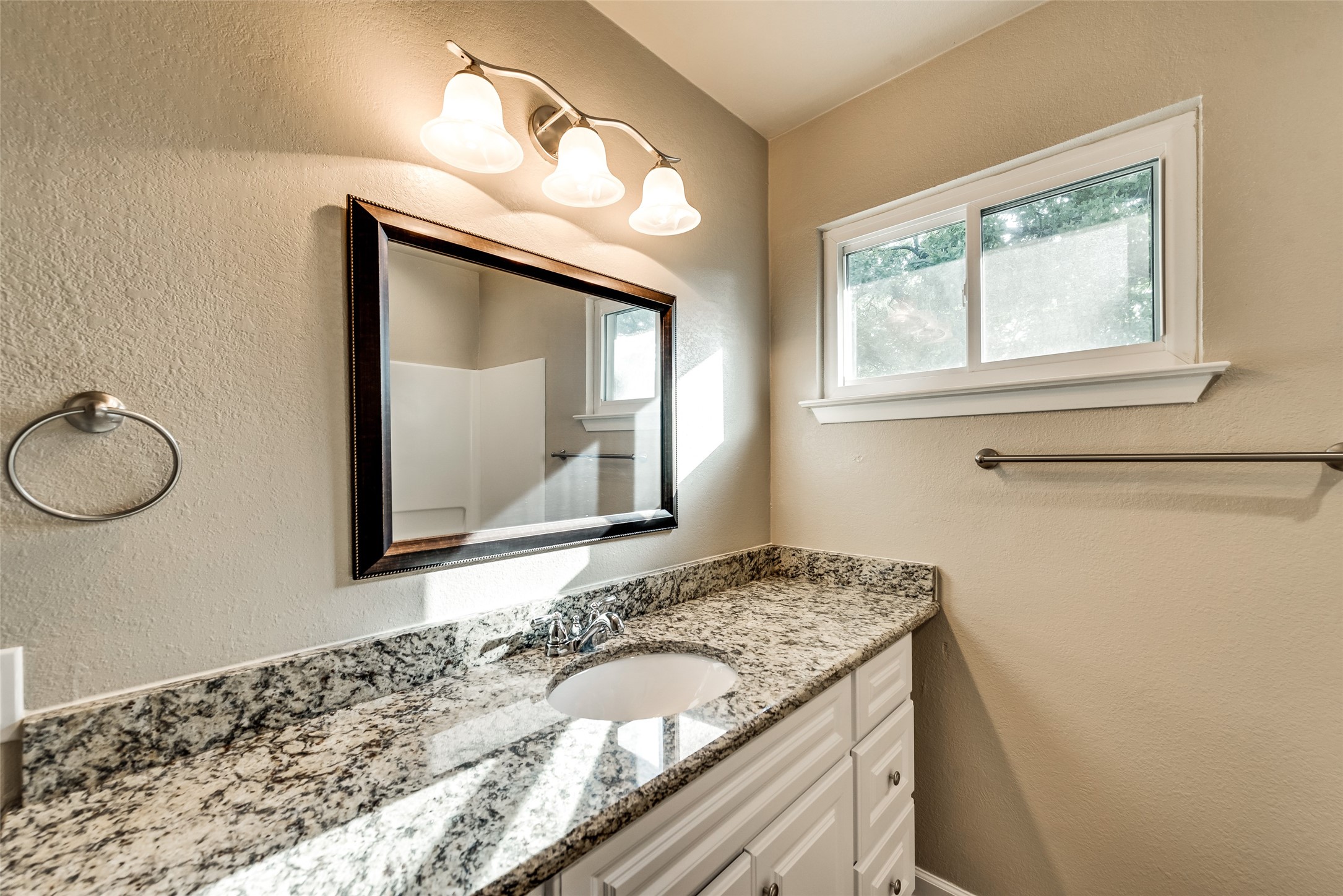 2817 Blackwood Drive Arlington TX 76013