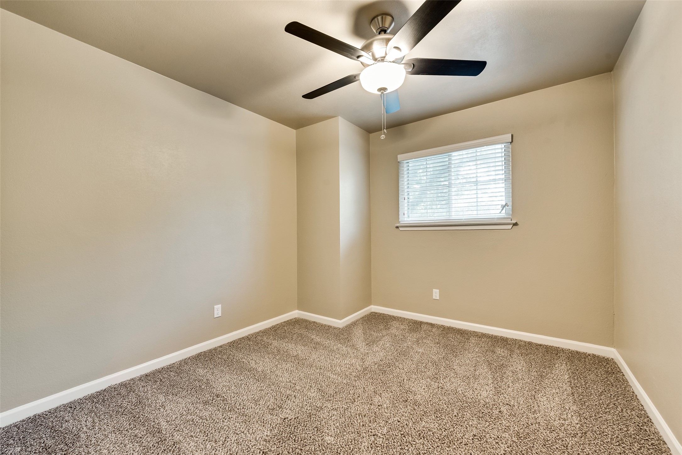 2817 Blackwood Drive Arlington TX 76013