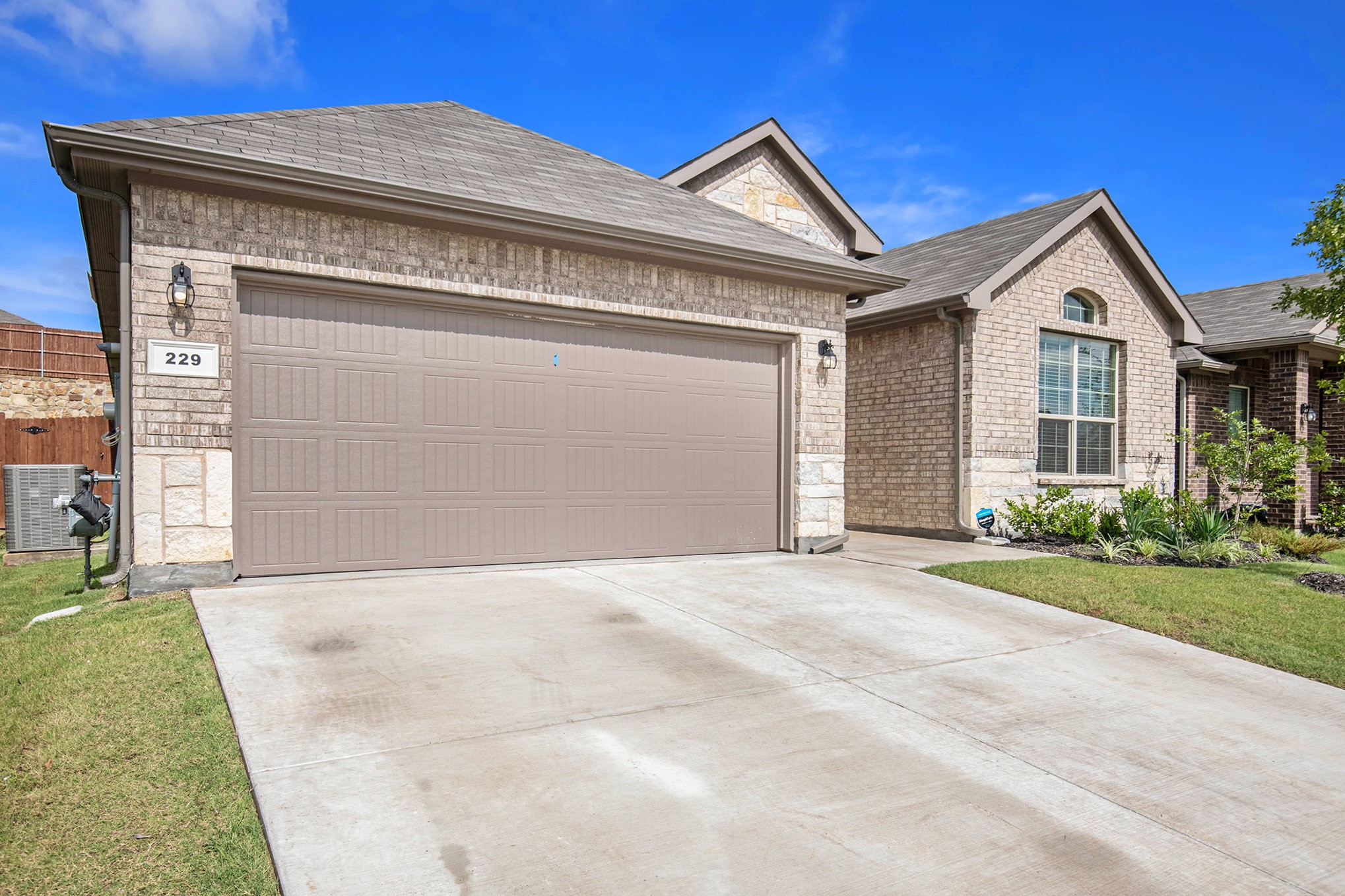 229 Dunmore Drive Fort Worth TX 76052