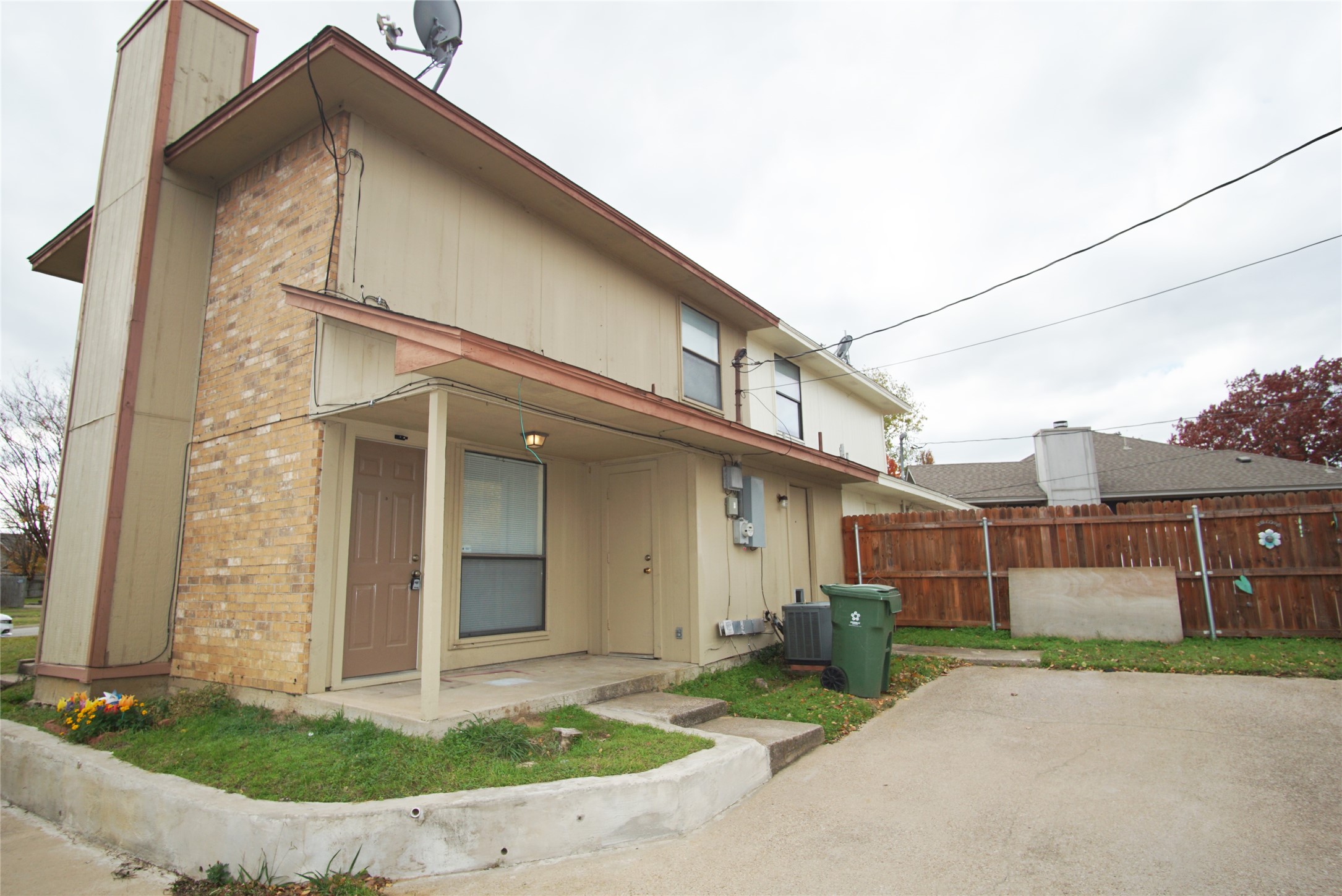 5719 Red Cactus Court Arlington TX 76017