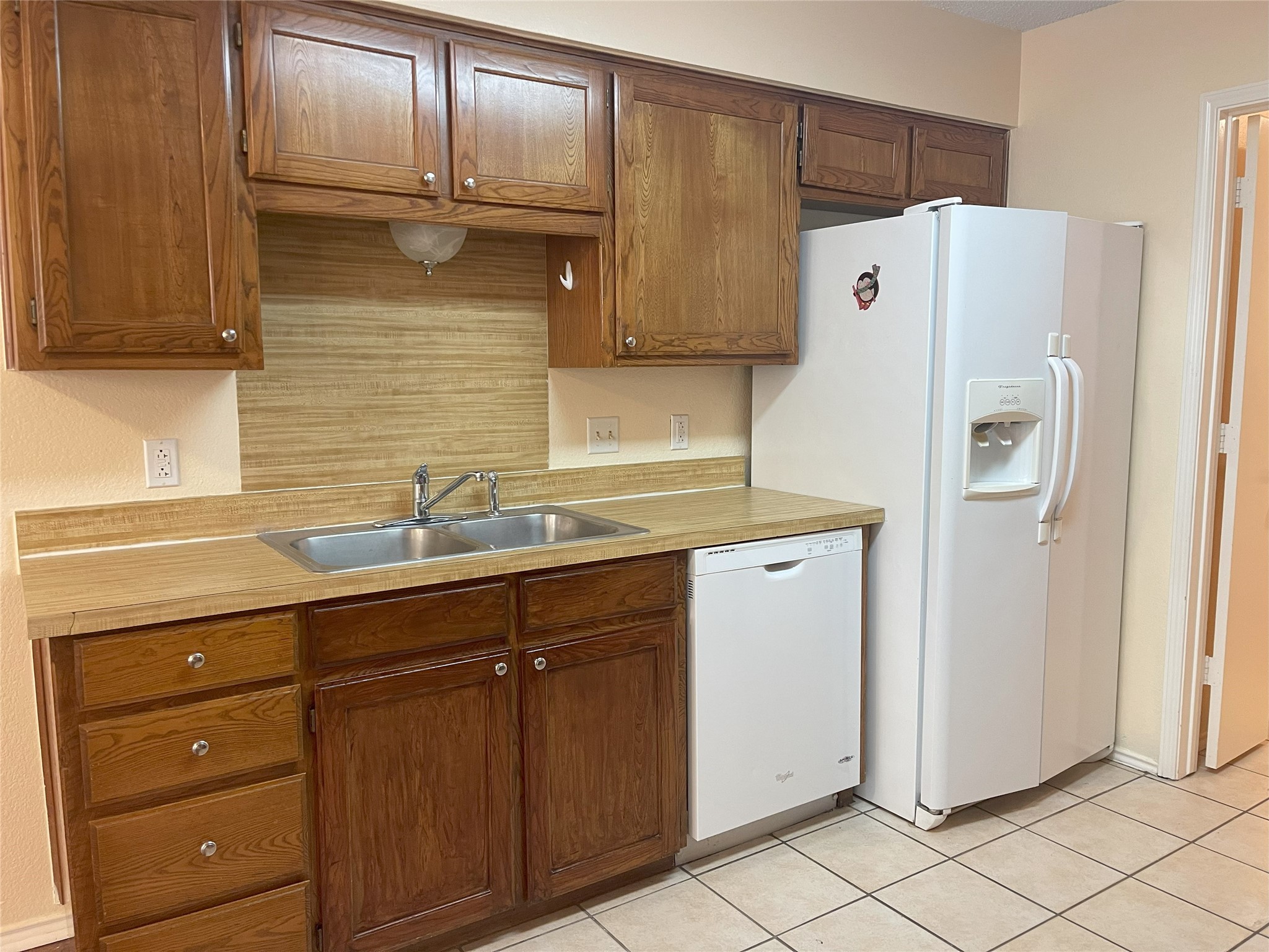 5719 Red Cactus Court Arlington TX 76017
