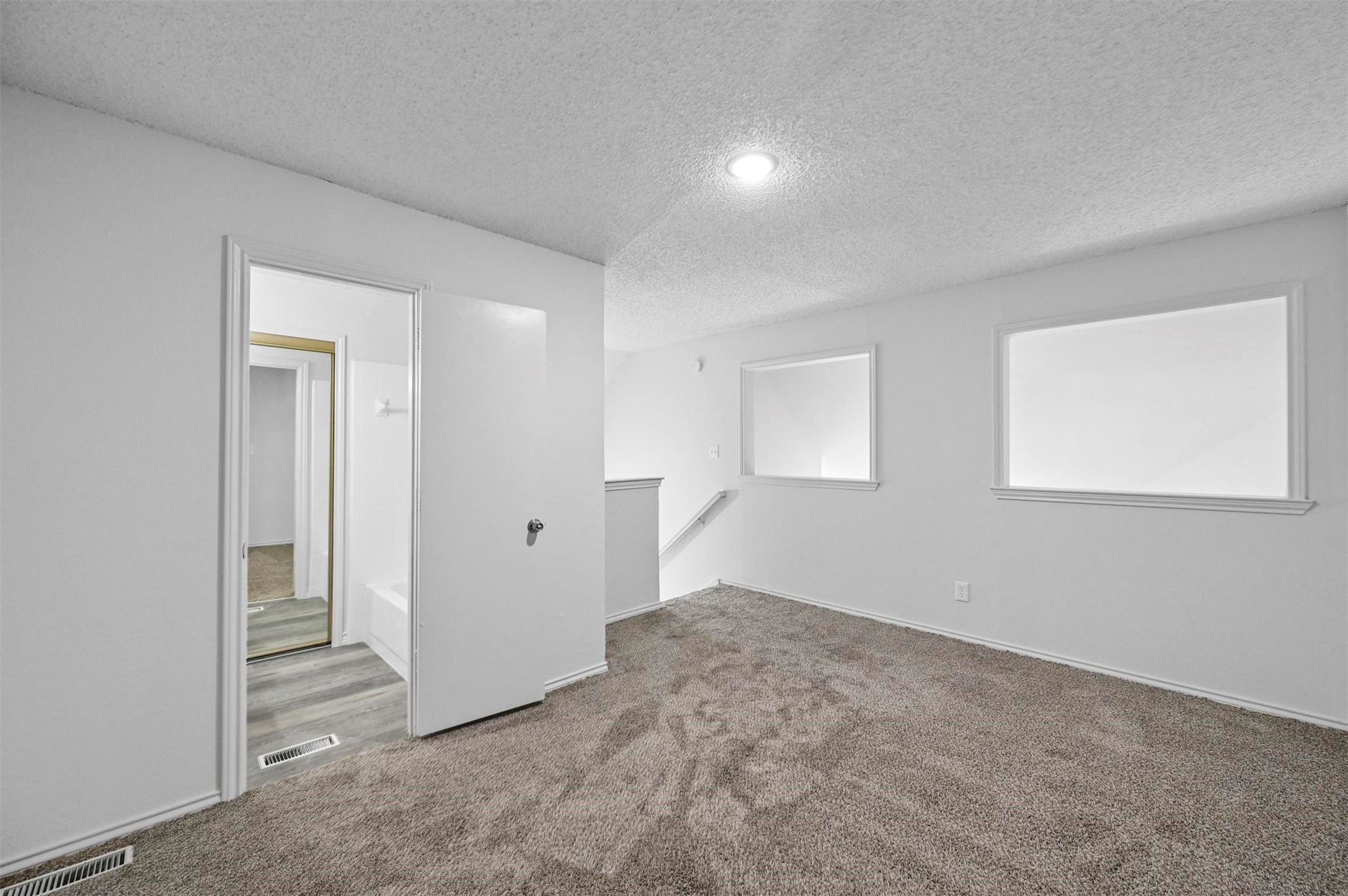 9825 Walnut Street Dallas TX 75243