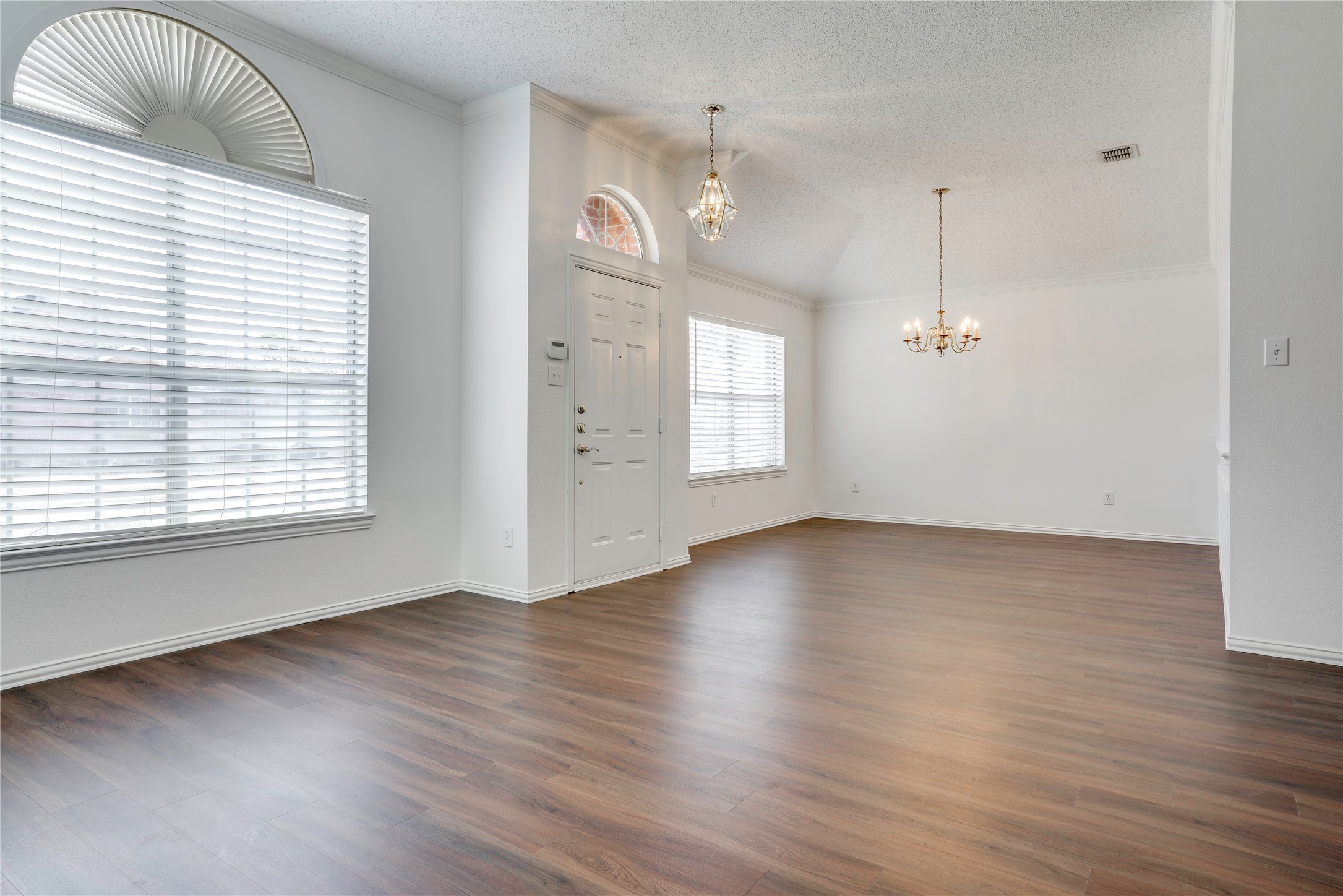 8611 Ironwood Drive Irving TX 75063