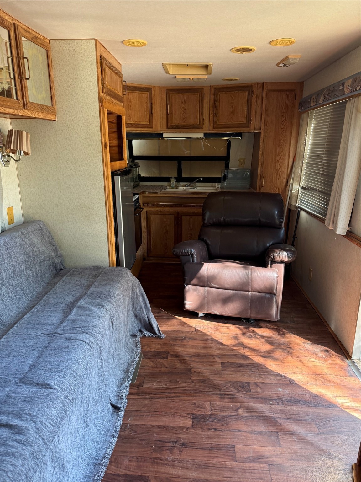 1046 E Owings Street Denison TX 75021