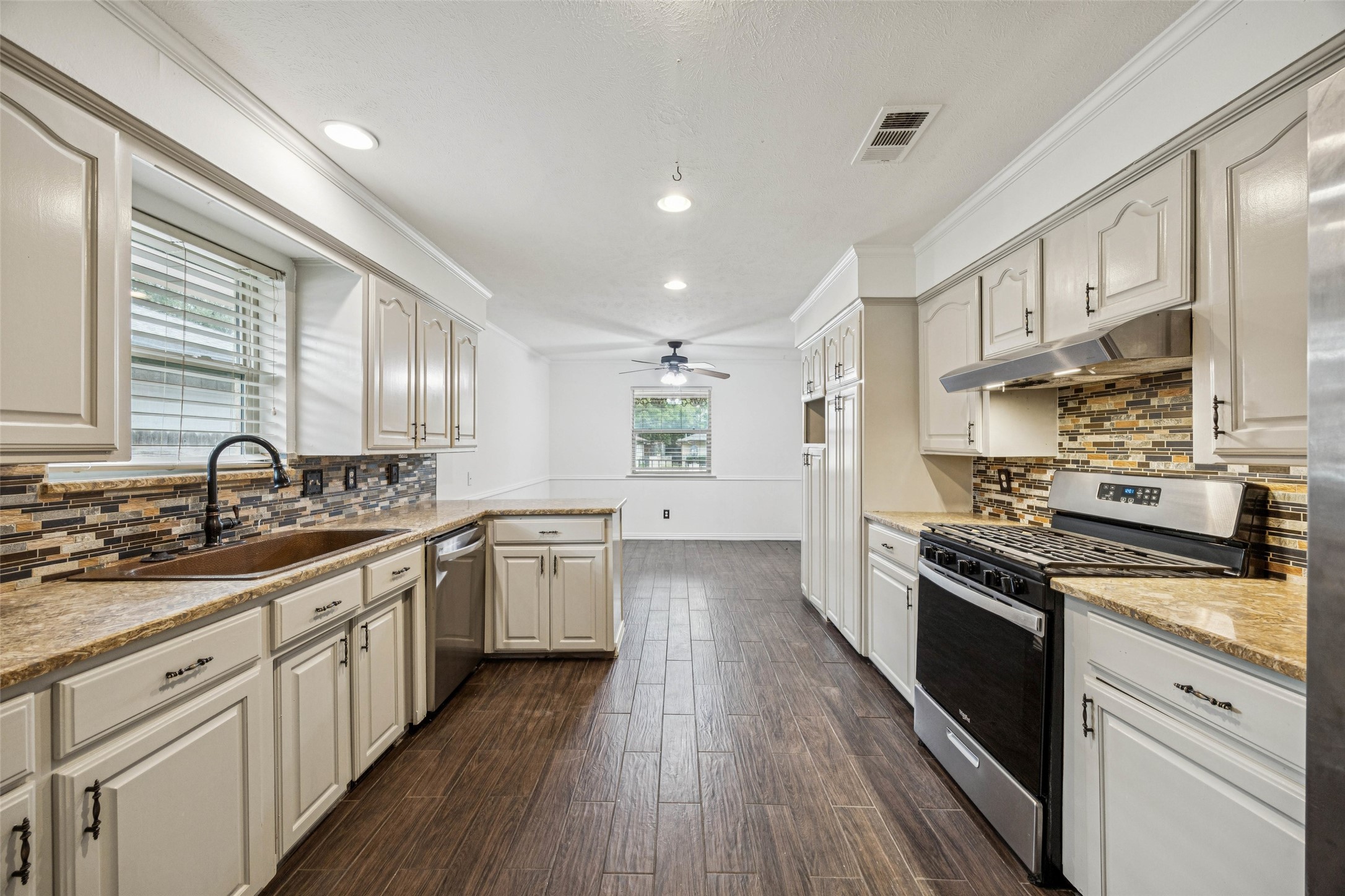 1610 Lexington Drive Garland TX 75041