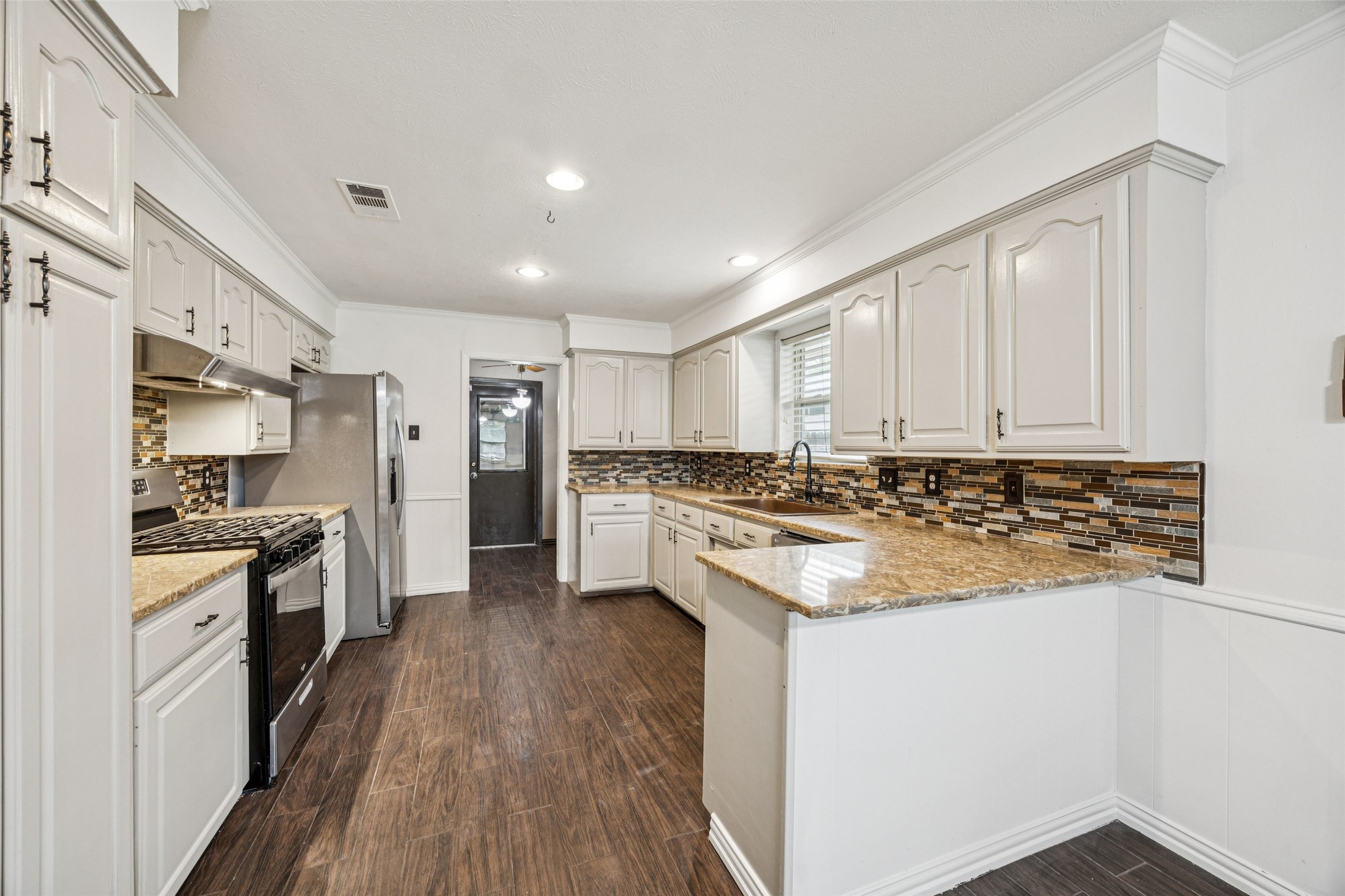 1610 Lexington Drive Garland TX 75041