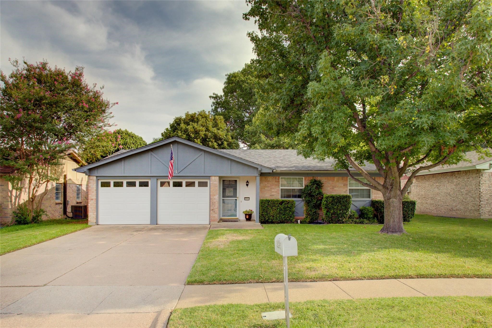 2311 Vassar Court Arlington TX 76015