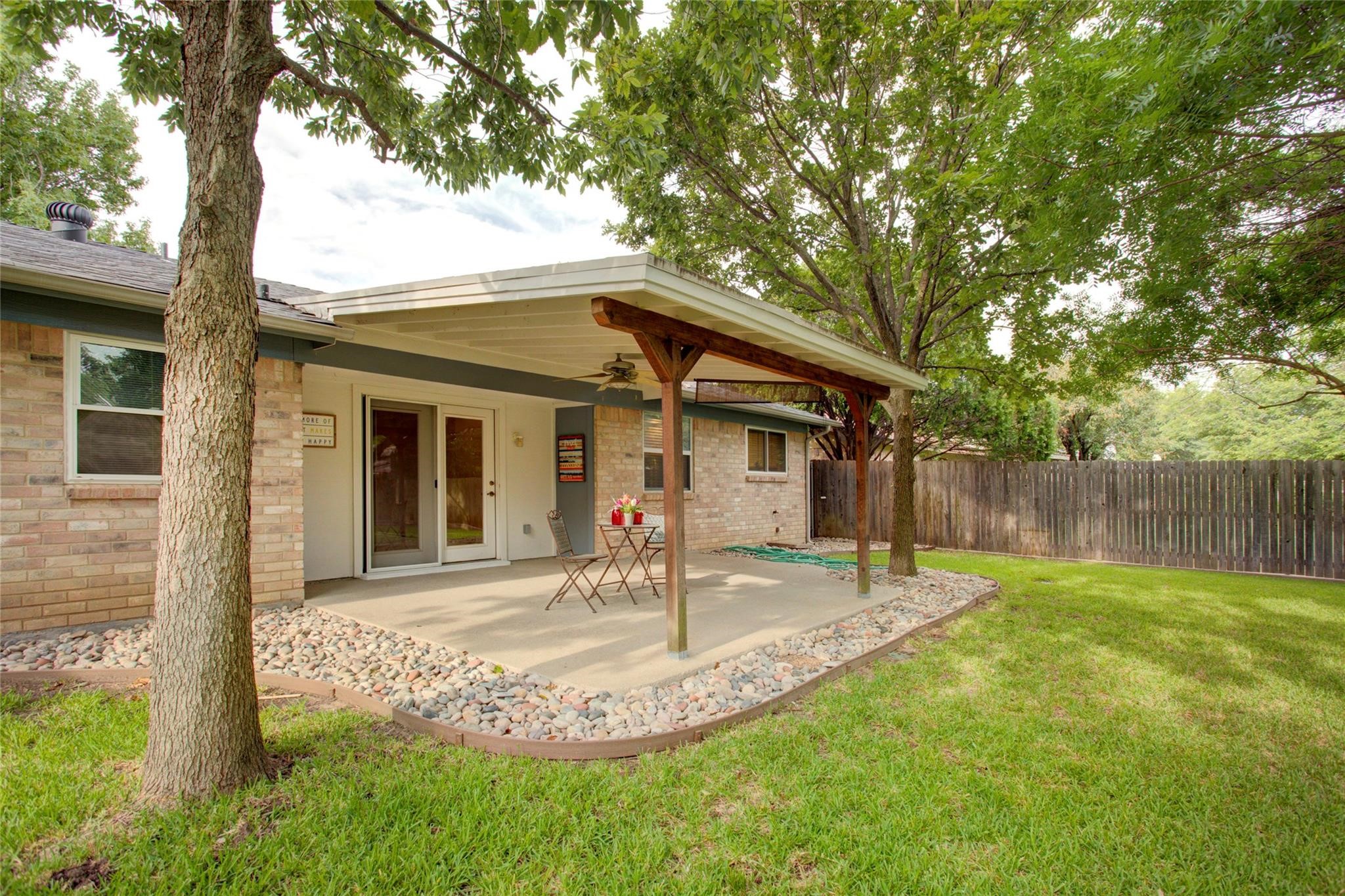 2311 Vassar Court Arlington TX 76015