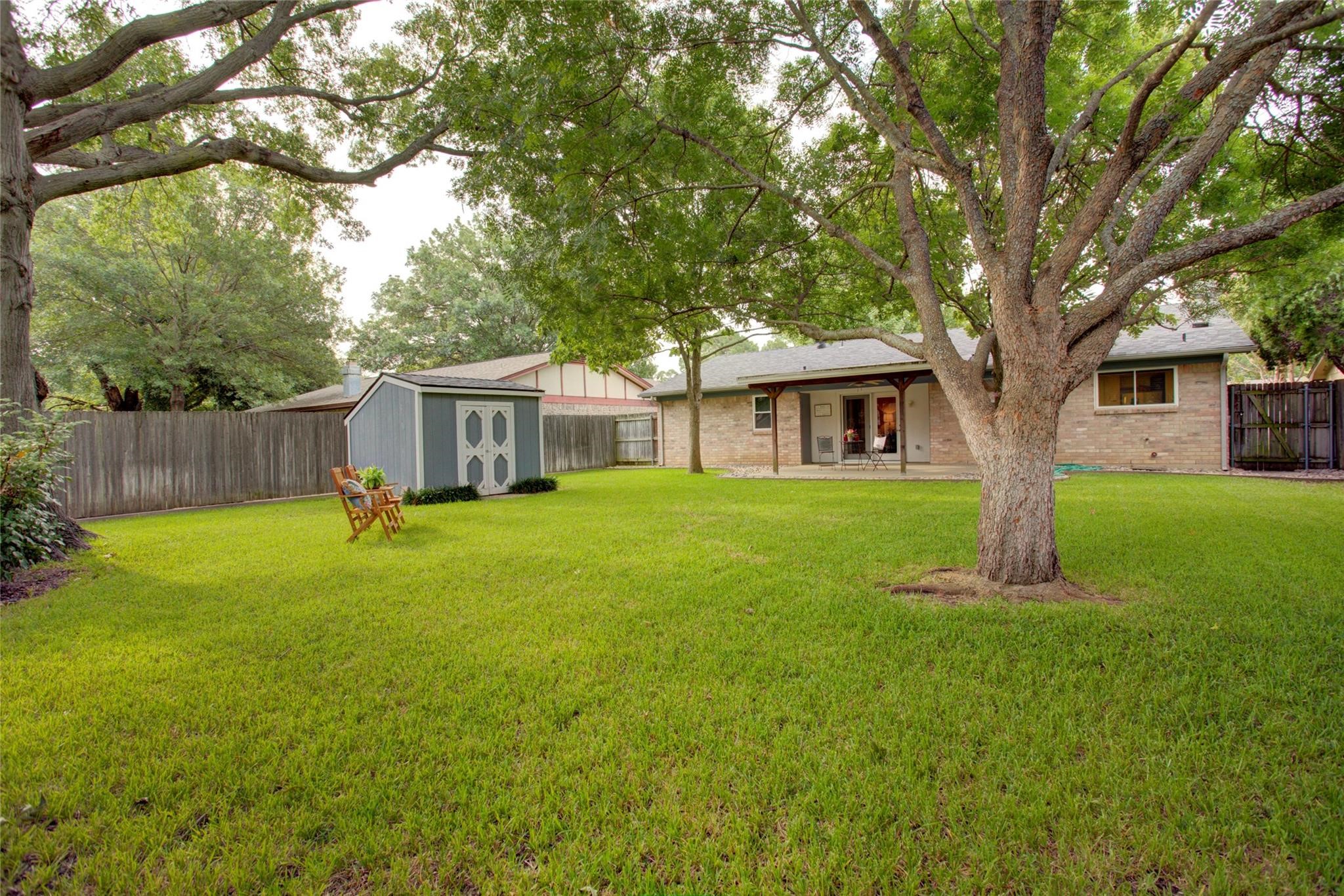 2311 Vassar Court Arlington TX 76015