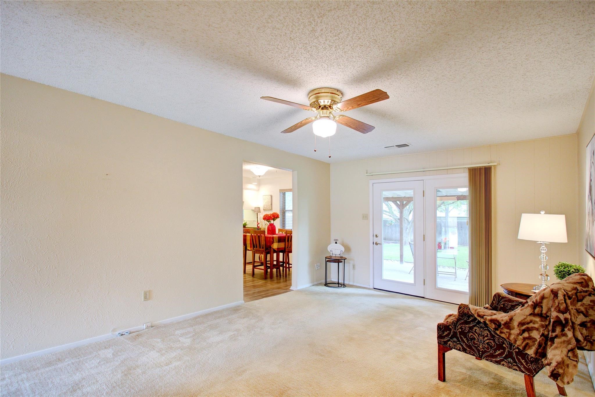 2311 Vassar Court Arlington TX 76015