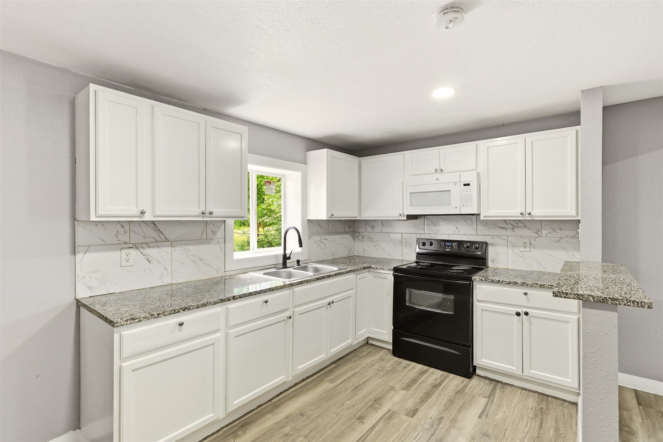 4105 Balch Drive Dallas TX 75216