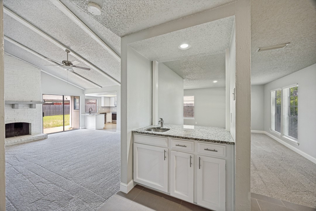 1704 Carol Stream Drive Richardson TX 75081