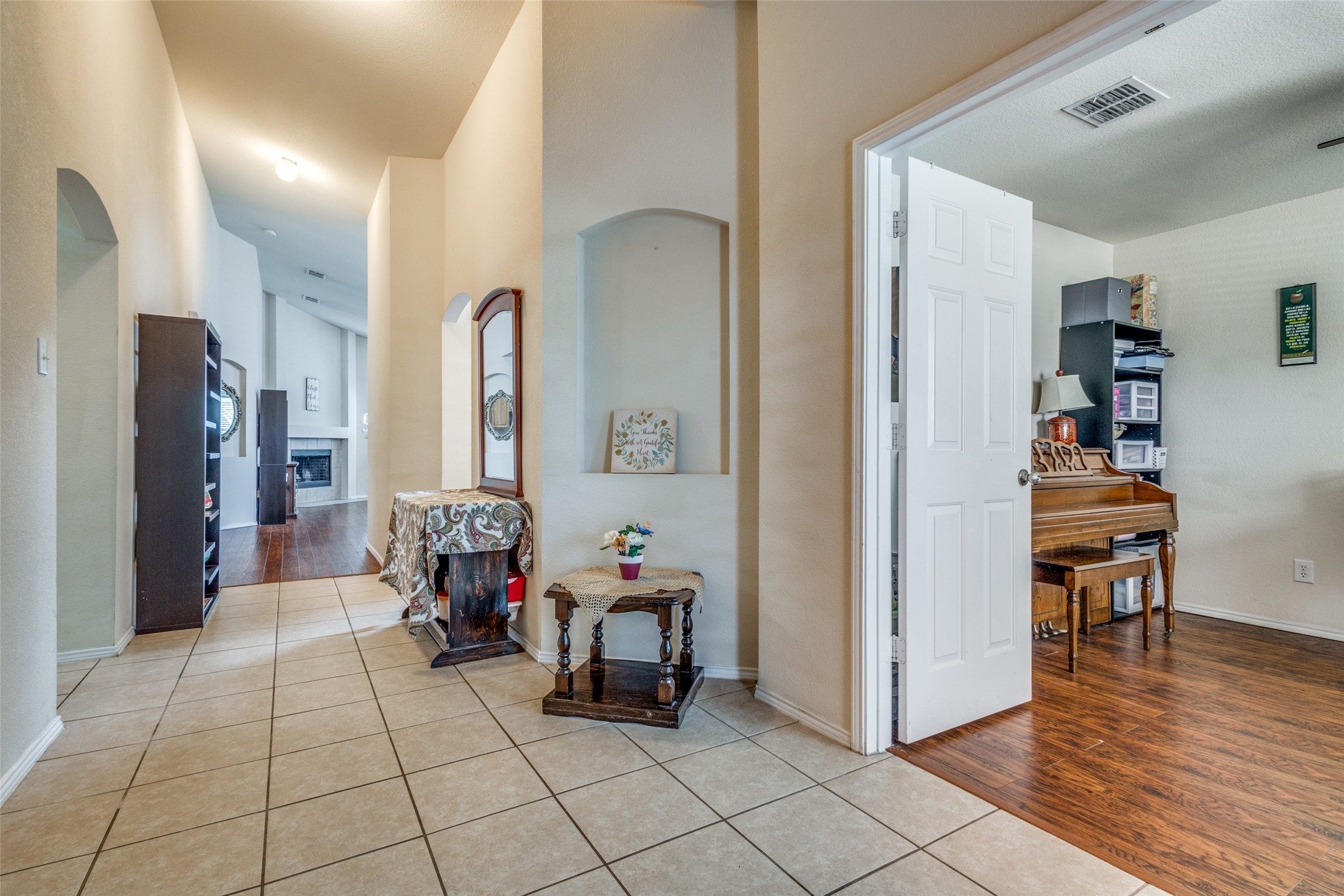 6025 Goldenrod Drive Denton TX 76208