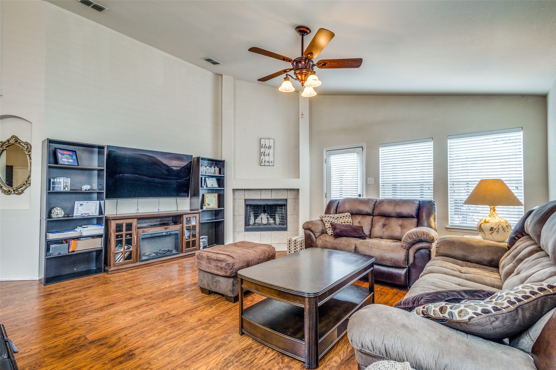 6025 Goldenrod Drive Denton TX 76208