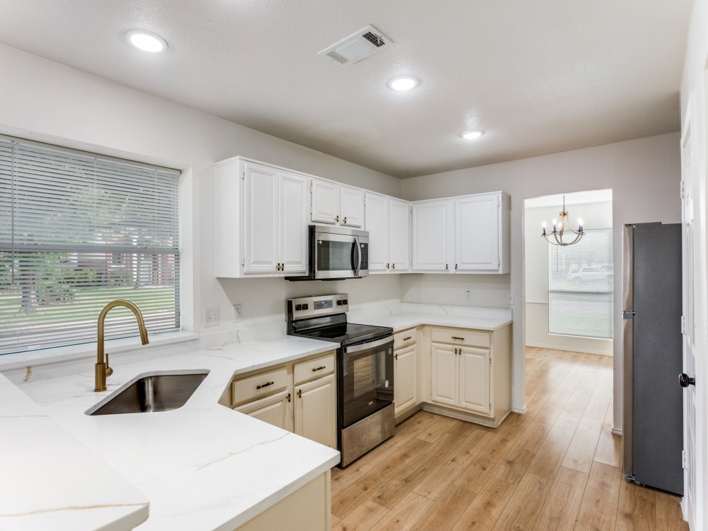 3100 Kathy Lane Fort Worth TX 76123